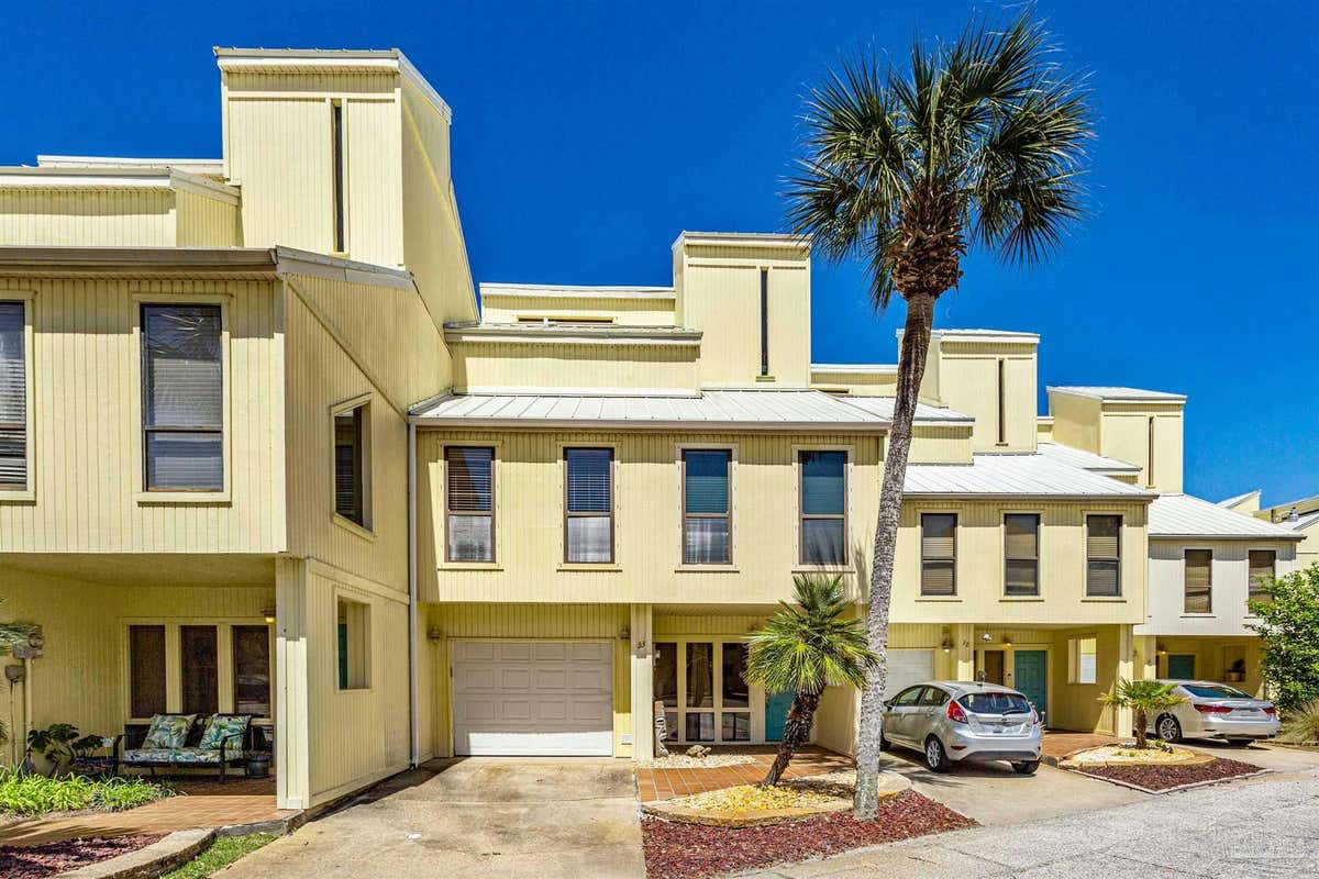 8520 GULF BLVD APT 33, NAVARRE BEACH, FL 32566, photo 1 of 46