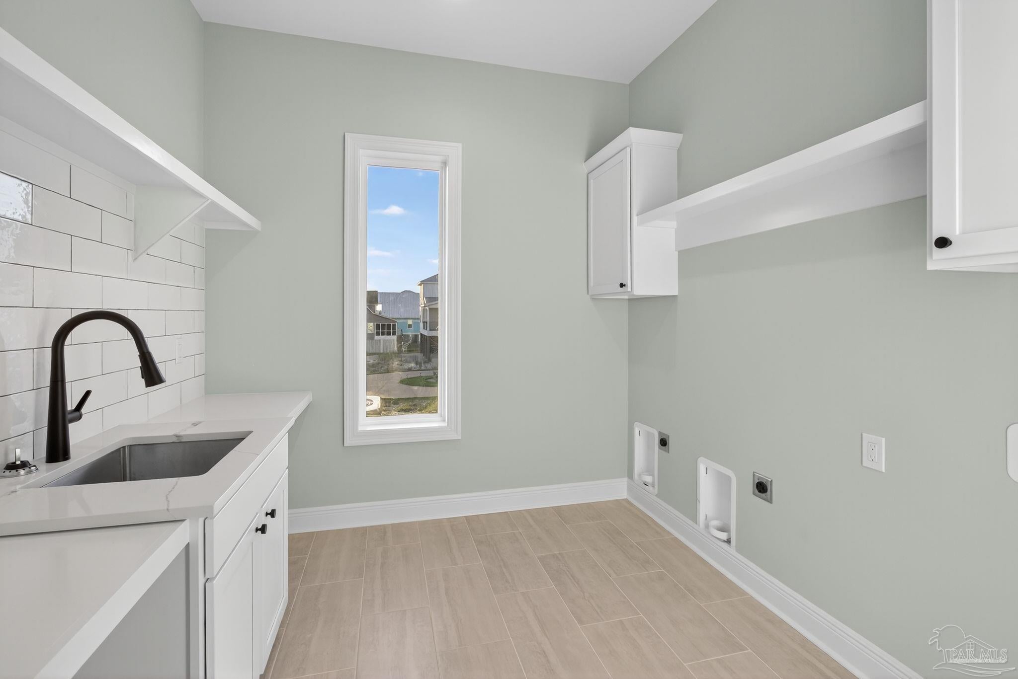 Gulf Shores, Alabama, 36542, United States, 6 Bedrooms Bedrooms, ,6 BathroomsBathrooms,Residential,Active,1972197