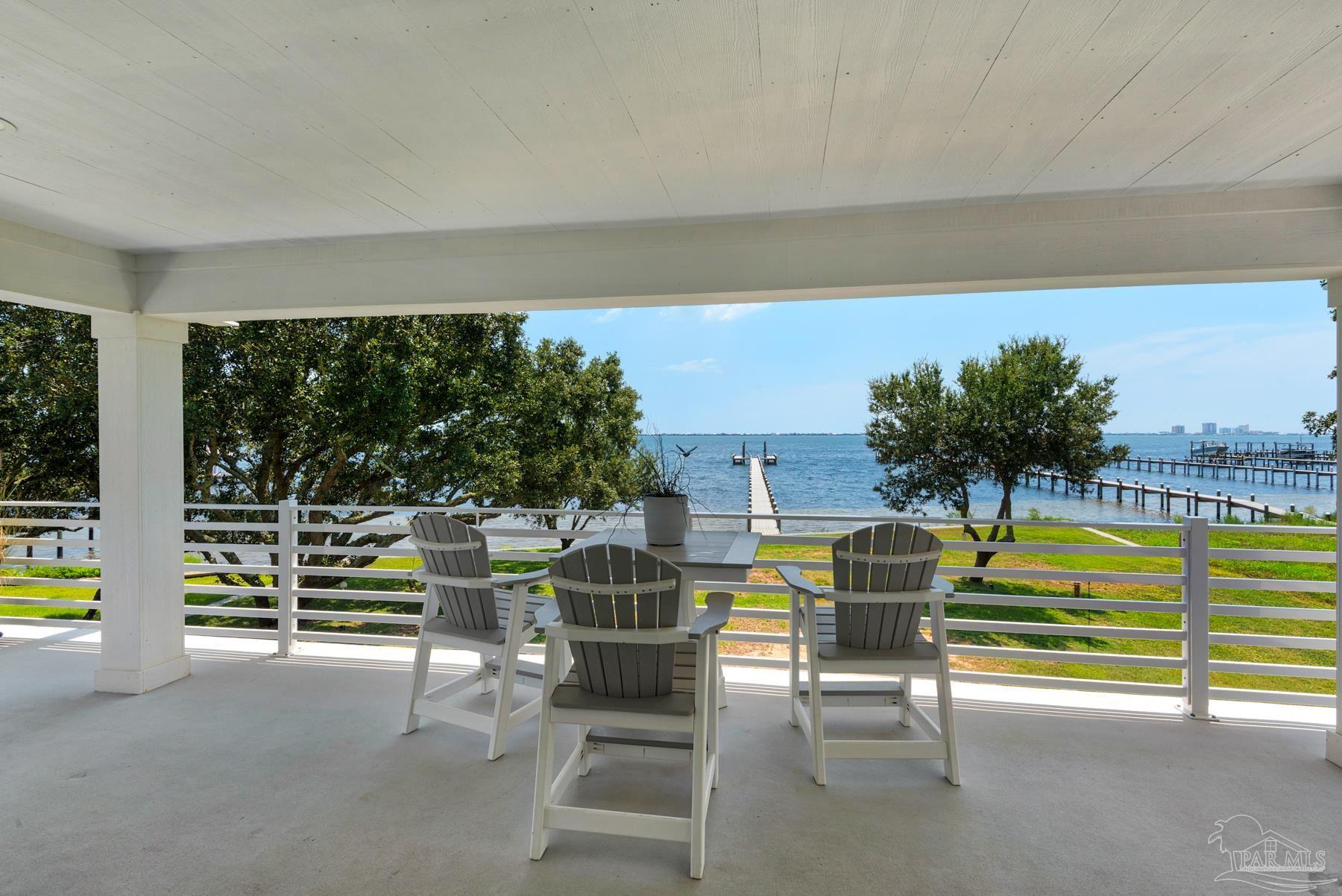 Gulf Breeze, Florida, 32563, United States, 3 Bedrooms Bedrooms, ,3 BathroomsBathrooms,Residential,Active,1920227