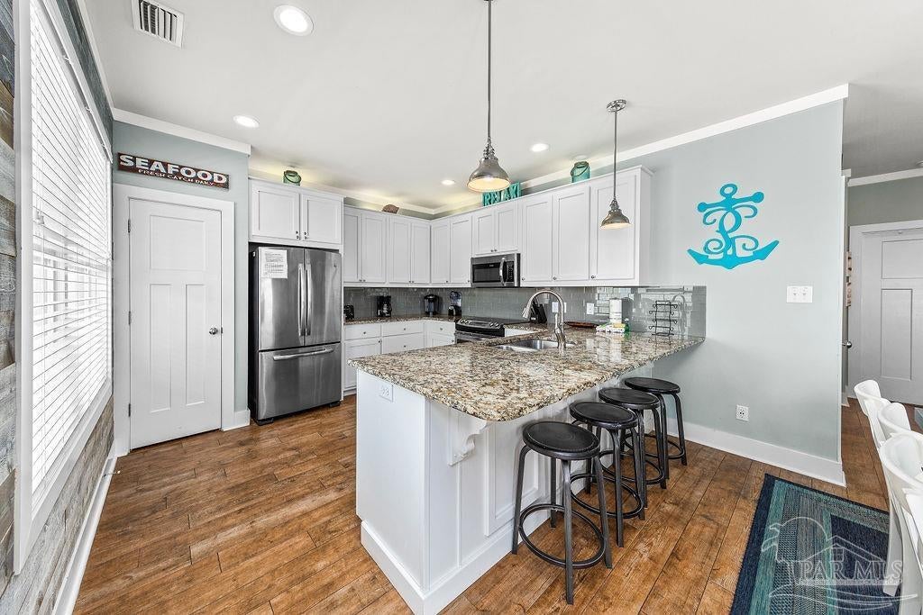 Gulf Shores, Alabama, 36542, United States, 4 Bedrooms Bedrooms, ,4 BathroomsBathrooms,Residential,Active,2007025