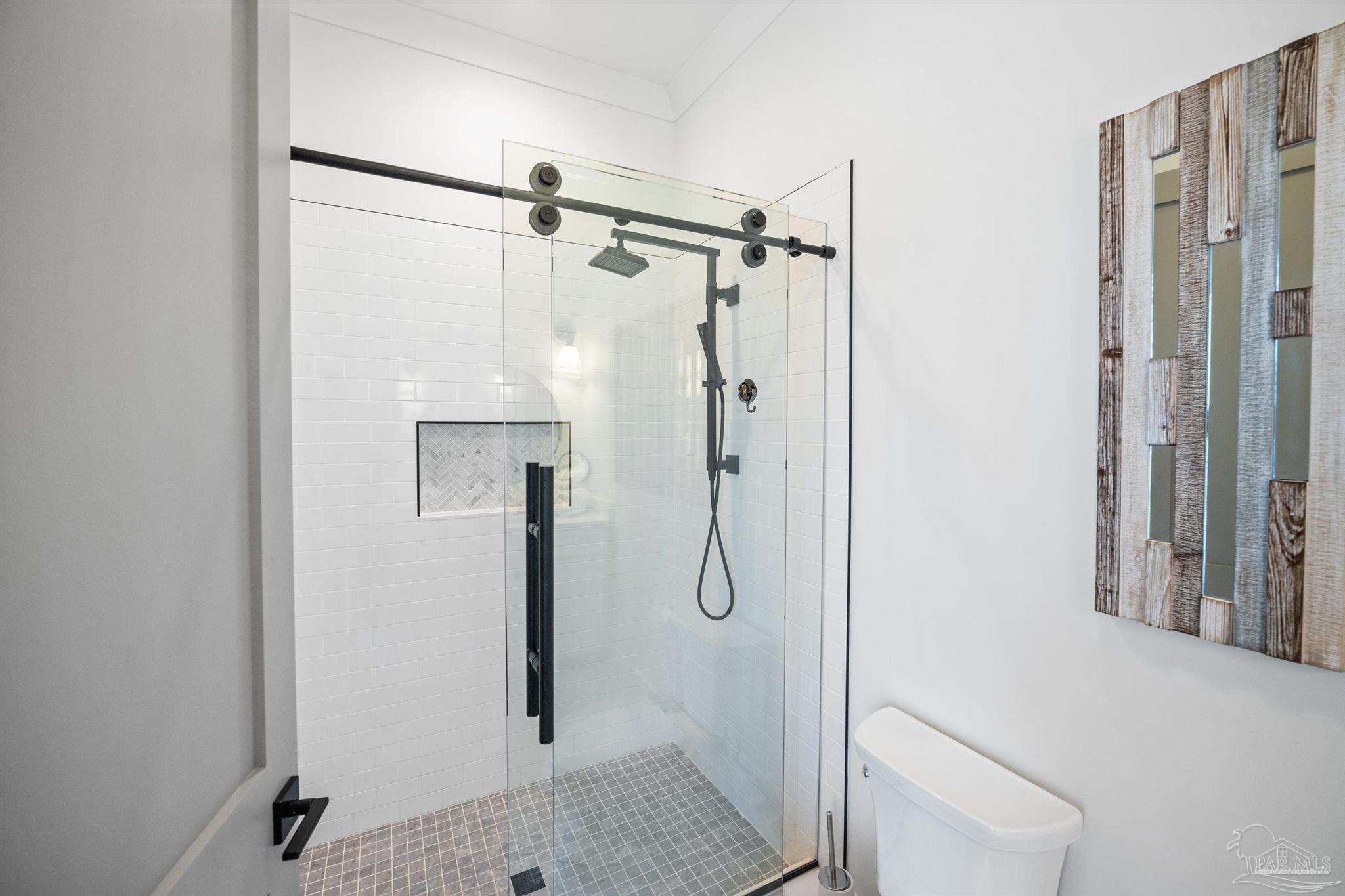 Pensacola, Florida, 32507, United States, 5 Bedrooms Bedrooms, ,6 BathroomsBathrooms,Residential,Active,2002322