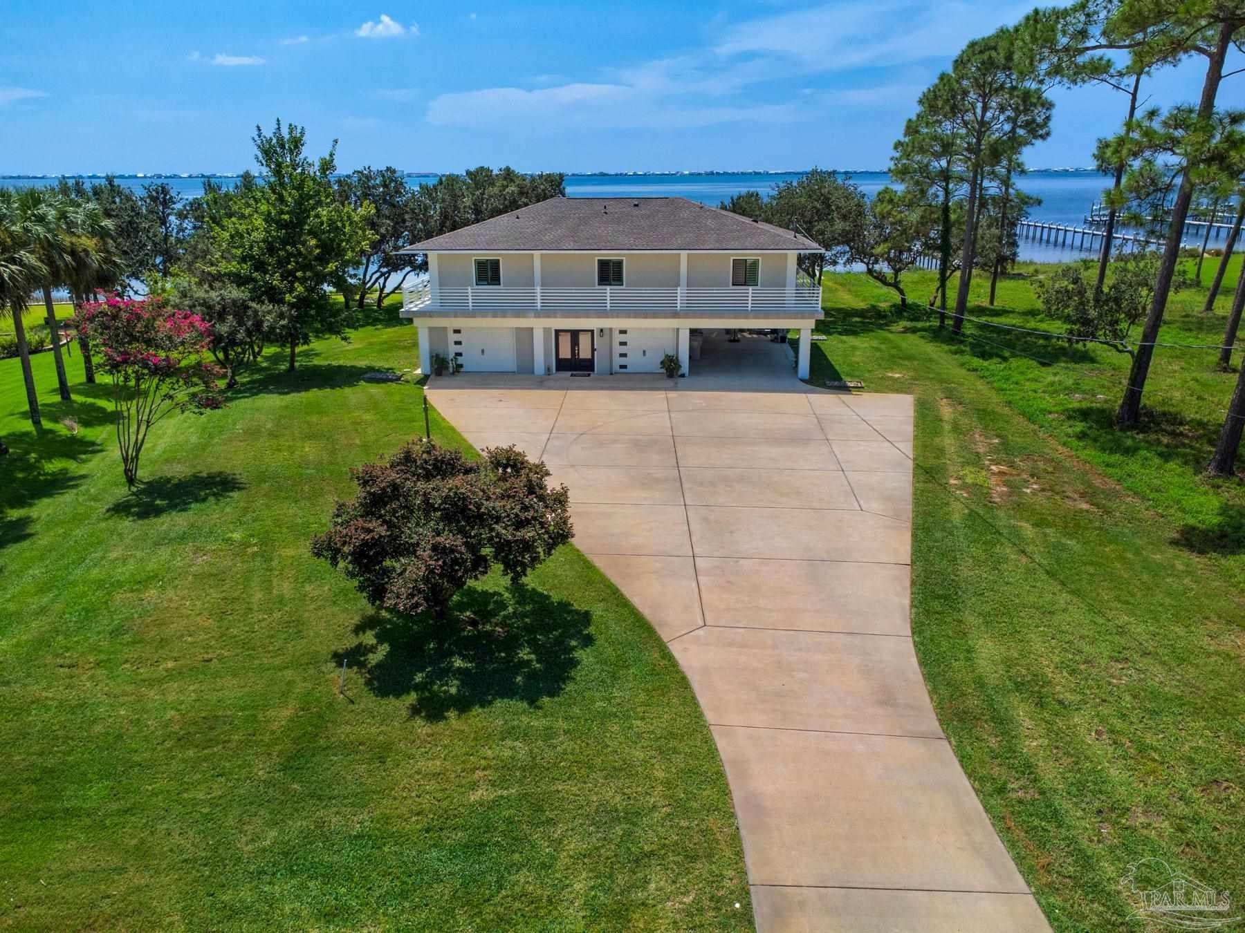 Gulf Breeze, Florida, 32563, United States, 3 Bedrooms Bedrooms, ,3 BathroomsBathrooms,Residential,Active,1920227
