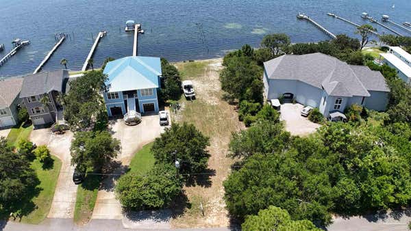 2959 BAY ST, GULF BREEZE, FL 32563, photo 5 of 7