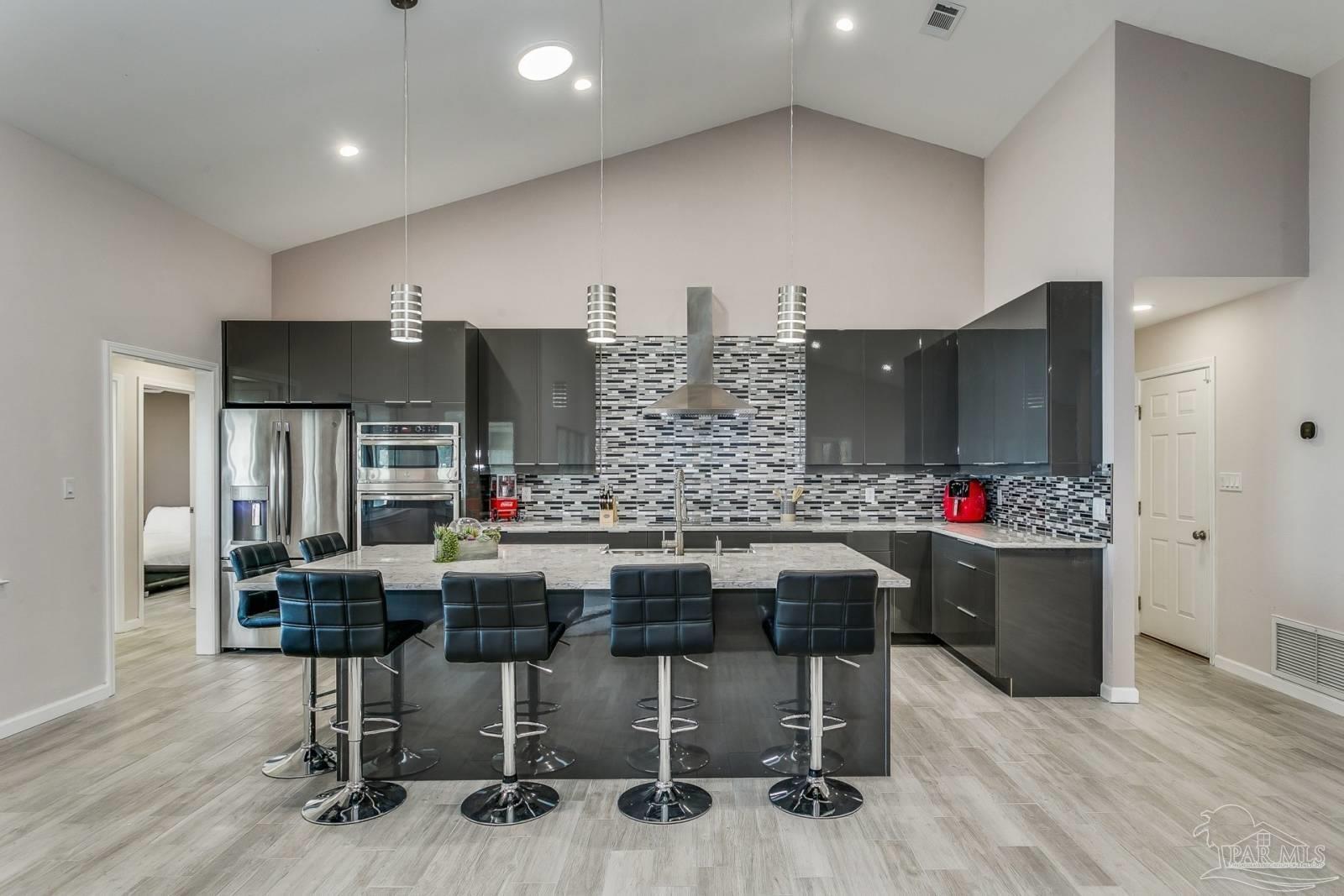 Gulf Breeze, Florida, 32563, United States, 3 Bedrooms Bedrooms, ,3 BathroomsBathrooms,Residential,Active,1967295