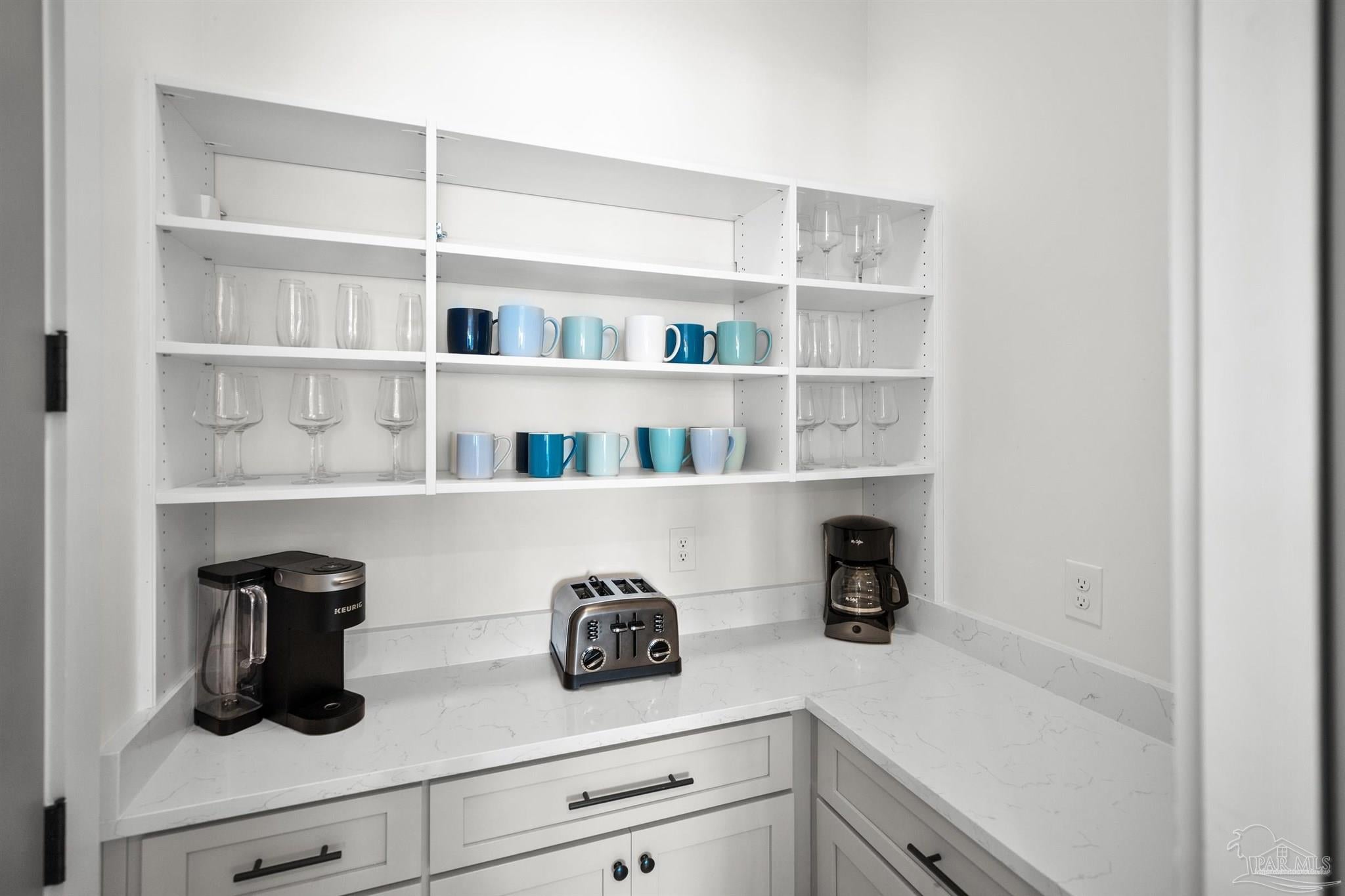 Pensacola, Florida, 32507, United States, 5 Bedrooms Bedrooms, ,6 BathroomsBathrooms,Residential,Active,2002322