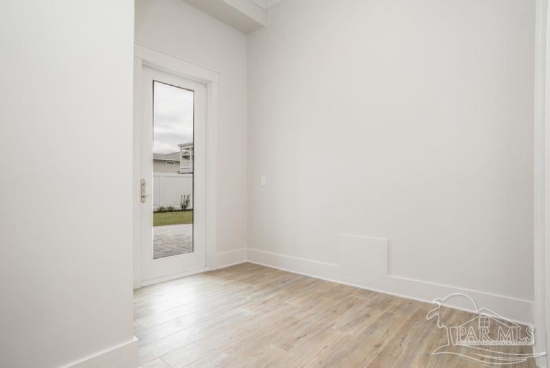 Pensacola Beach, Florida, 32561, United States, 5 Bedrooms Bedrooms, ,4 BathroomsBathrooms,Residential,Active,1894768