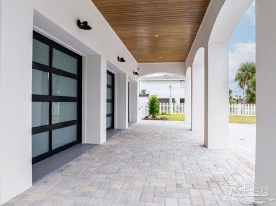 Pensacola Beach, Florida, 32561, United States, 5 Bedrooms Bedrooms, ,4 BathroomsBathrooms,Residential,Active,1894768