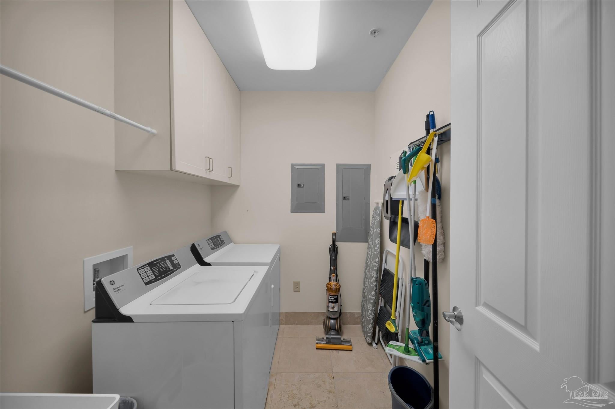 Perdido Key, Florida, 32507, United States, 4 Bedrooms Bedrooms, ,5 BathroomsBathrooms,Residential,Active,2007352