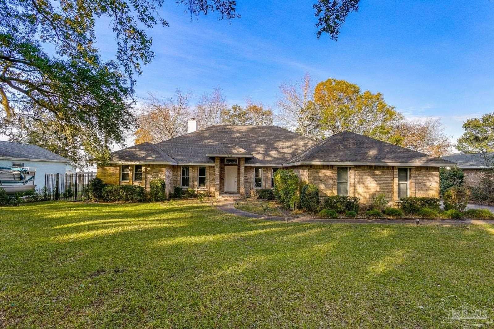 Gulf Breeze, Florida, 32563, United States, 3 Bedrooms Bedrooms, ,3 BathroomsBathrooms,Residential,Active,1967295