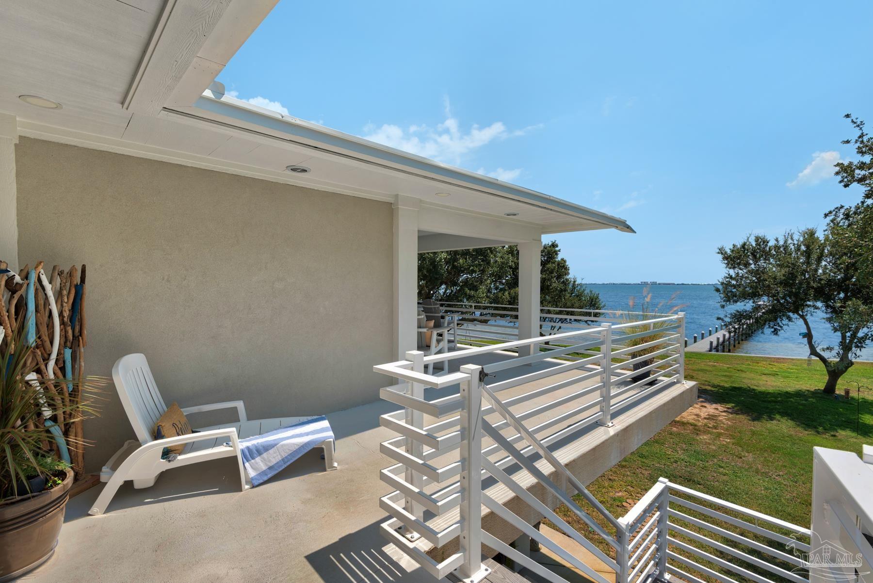 Gulf Breeze, Florida, 32563, United States, 3 Bedrooms Bedrooms, ,3 BathroomsBathrooms,Residential,Active,1920227