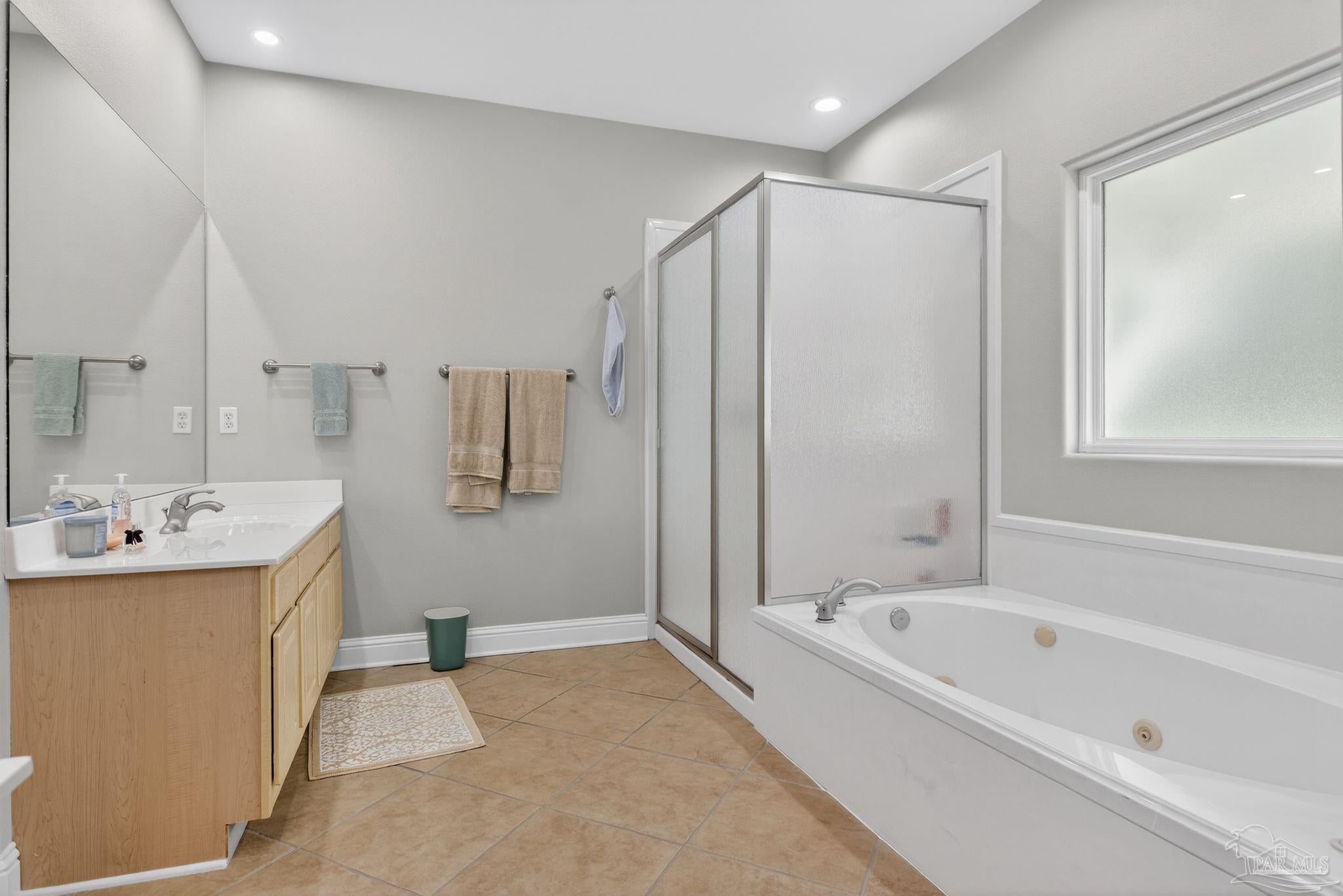 Orange Beach, Alabama, 36561, United States, 5 Bedrooms Bedrooms, ,5 BathroomsBathrooms,Residential,Active,2016419