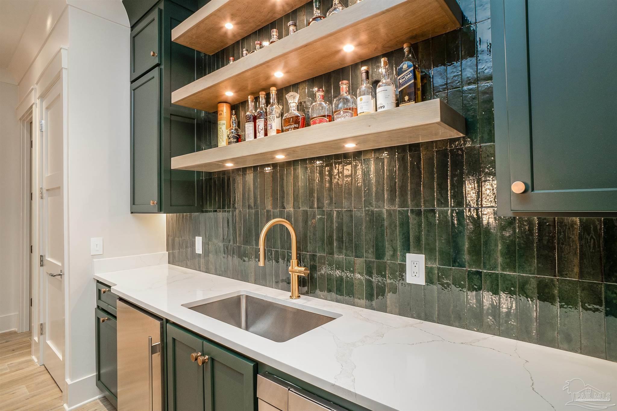 Pensacola Beach, Florida, 32561, United States, 5 Bedrooms Bedrooms, ,4 BathroomsBathrooms,Residential,Active,1894768