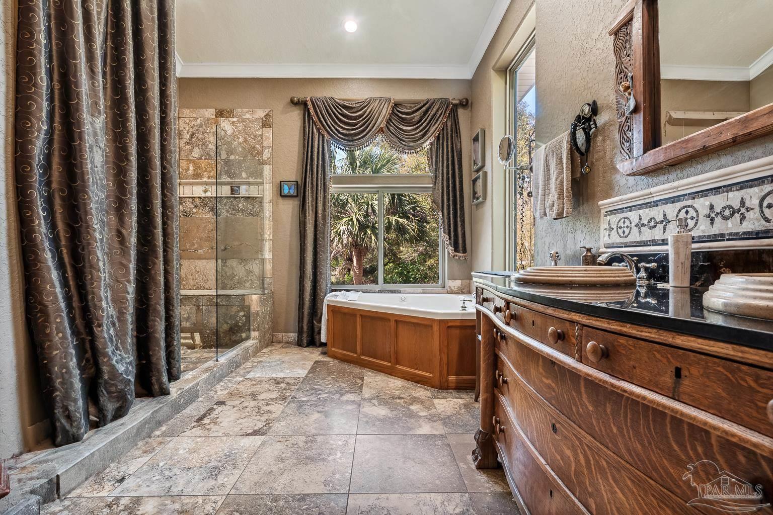 Pensacola, Florida, 32507, United States, ,4 BathroomsBathrooms,Residential,Active,1765053