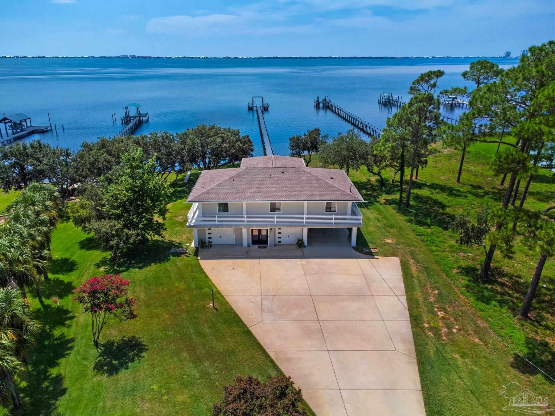 Gulf Breeze, Florida, 32563, United States, 3 Bedrooms Bedrooms, ,3 BathroomsBathrooms,Residential,Active,1920227