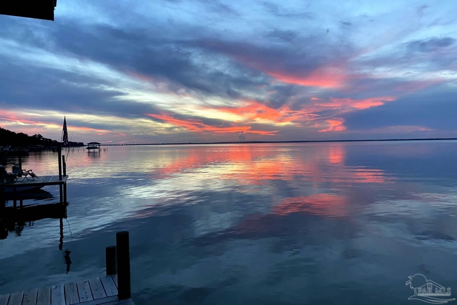 Gulf Breeze, Florida, 32563, United States, 3 Bedrooms Bedrooms, ,3 BathroomsBathrooms,Residential,Active,1967295