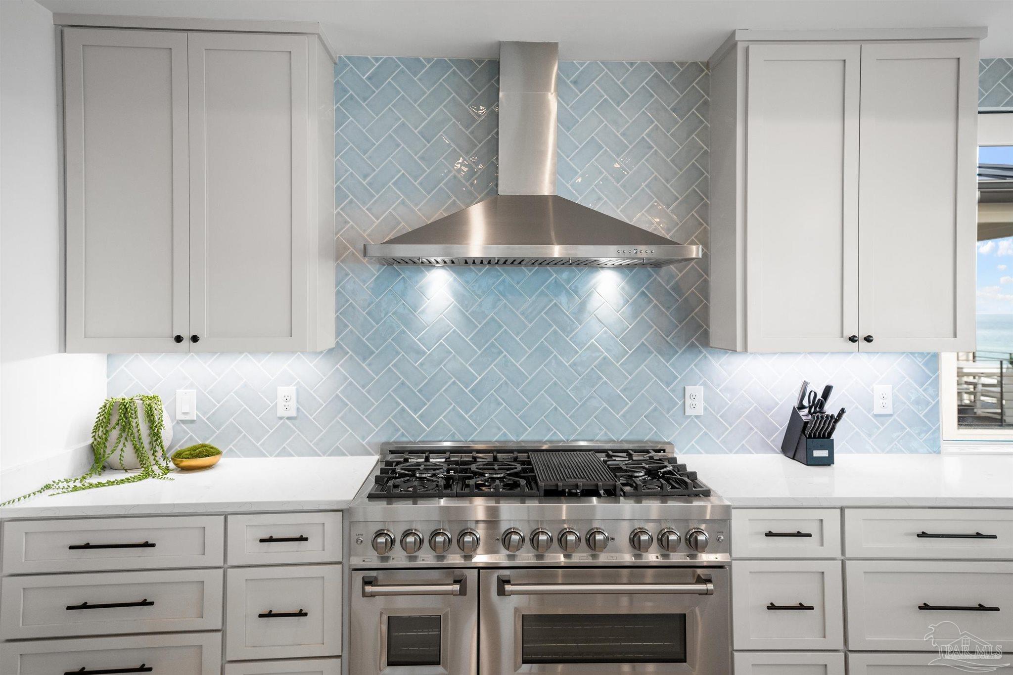 Pensacola, Florida, 32507, United States, 5 Bedrooms Bedrooms, ,6 BathroomsBathrooms,Residential,Active,2002322