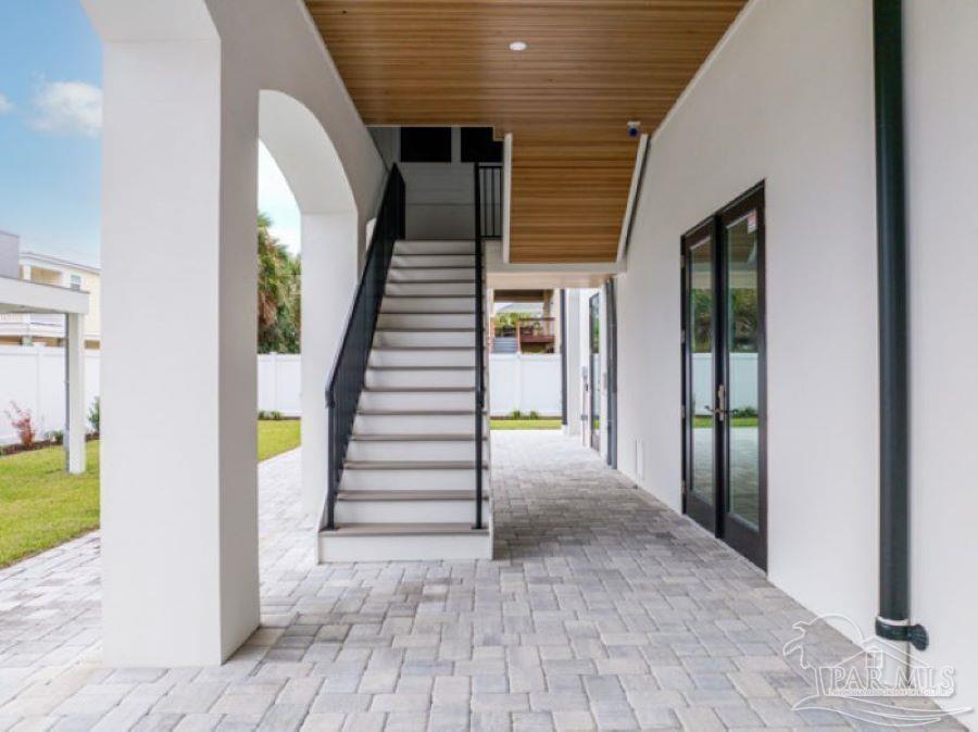 Pensacola Beach, Florida, 32561, United States, 5 Bedrooms Bedrooms, ,4 BathroomsBathrooms,Residential,Active,1894768