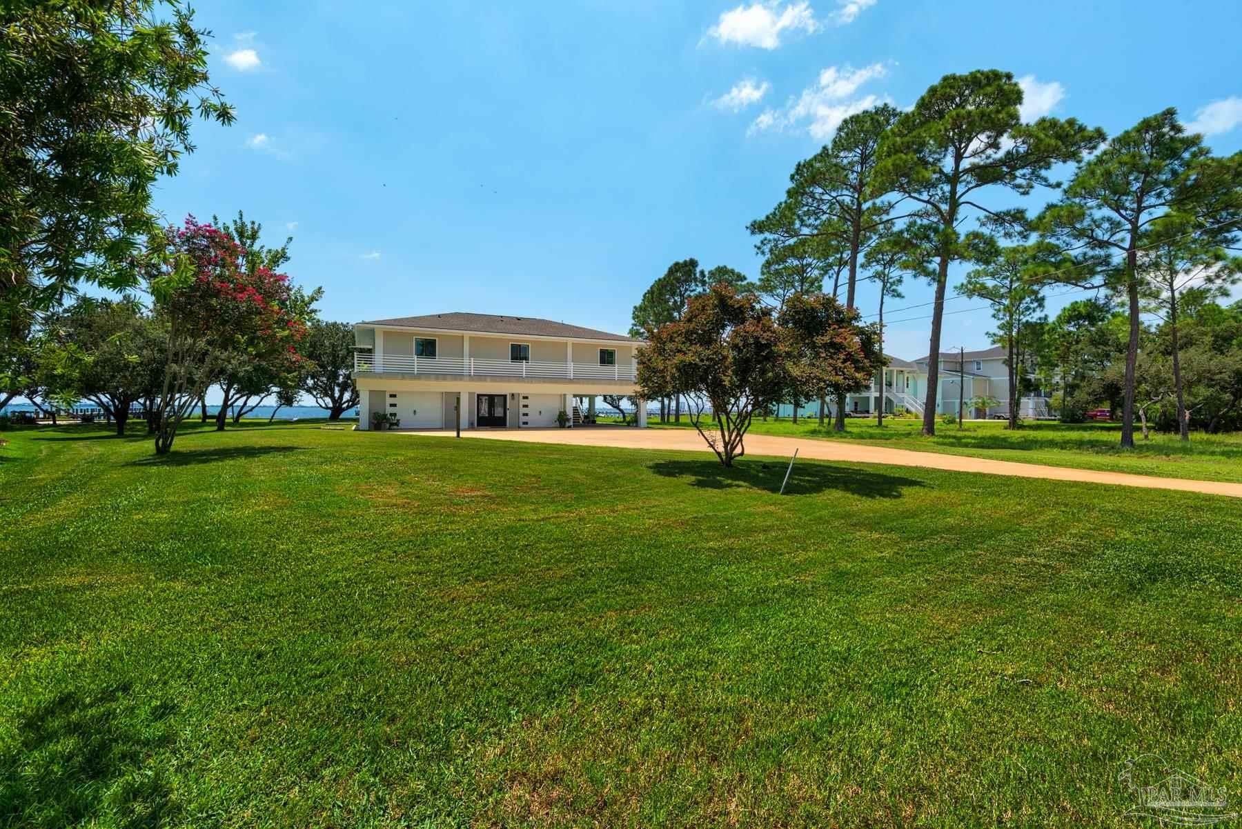 Gulf Breeze, Florida, 32563, United States, 3 Bedrooms Bedrooms, ,3 BathroomsBathrooms,Residential,Active,1920227