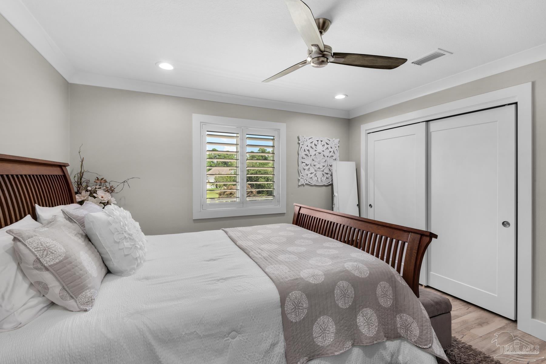 Gulf Breeze, Florida, 32563, United States, 3 Bedrooms Bedrooms, ,3 BathroomsBathrooms,Residential,Active,1920227