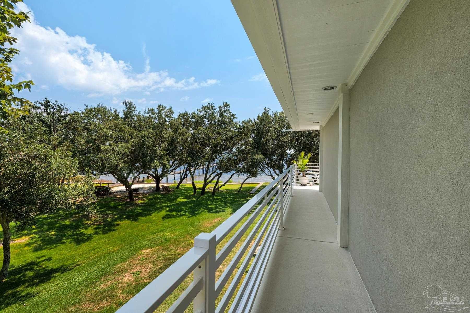 Gulf Breeze, Florida, 32563, United States, 3 Bedrooms Bedrooms, ,3 BathroomsBathrooms,Residential,Active,1920227