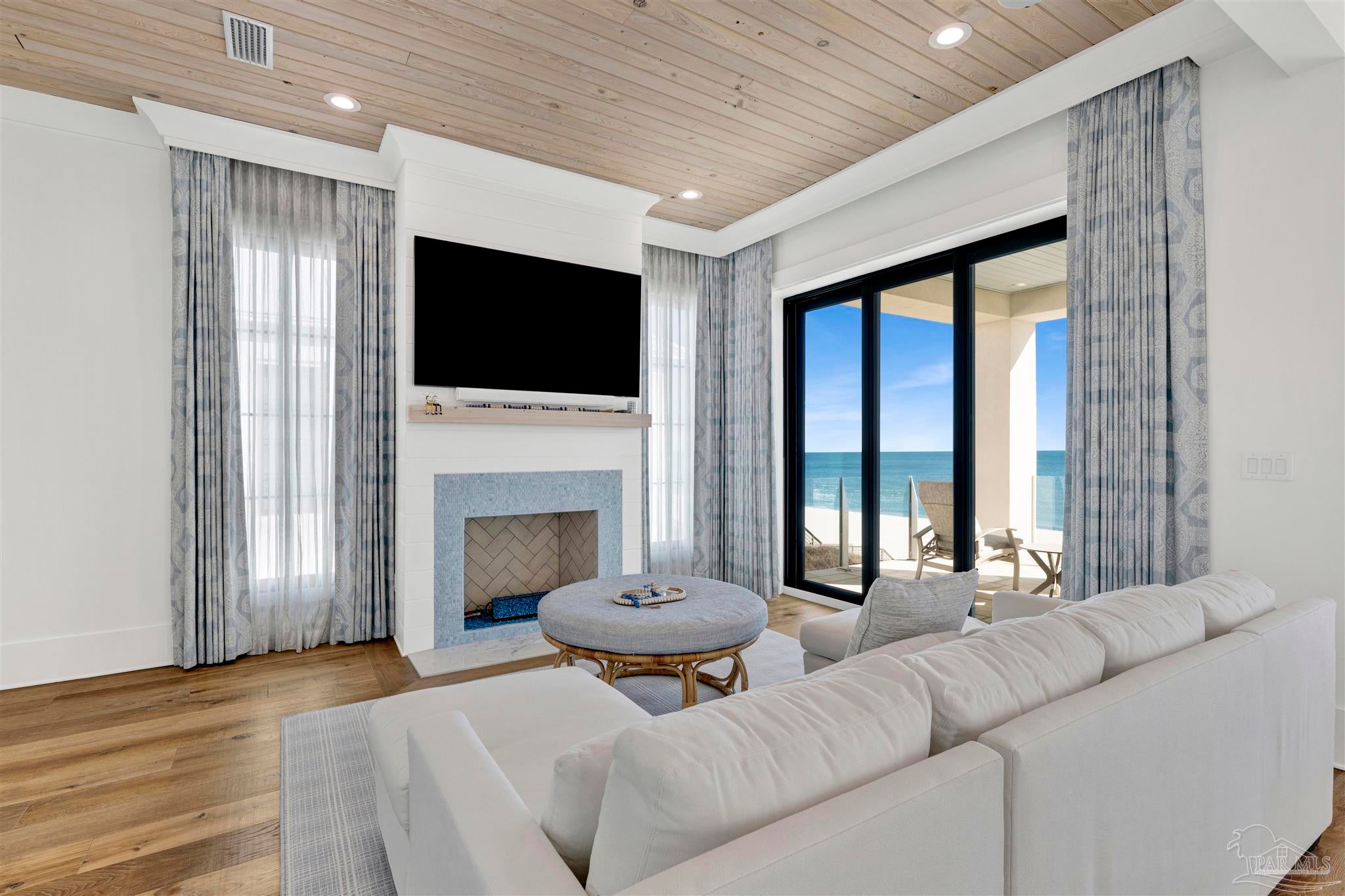 Pensacola, Florida, 32507, United States, 5 Bedrooms Bedrooms, ,6 BathroomsBathrooms,Residential,Active,2015805