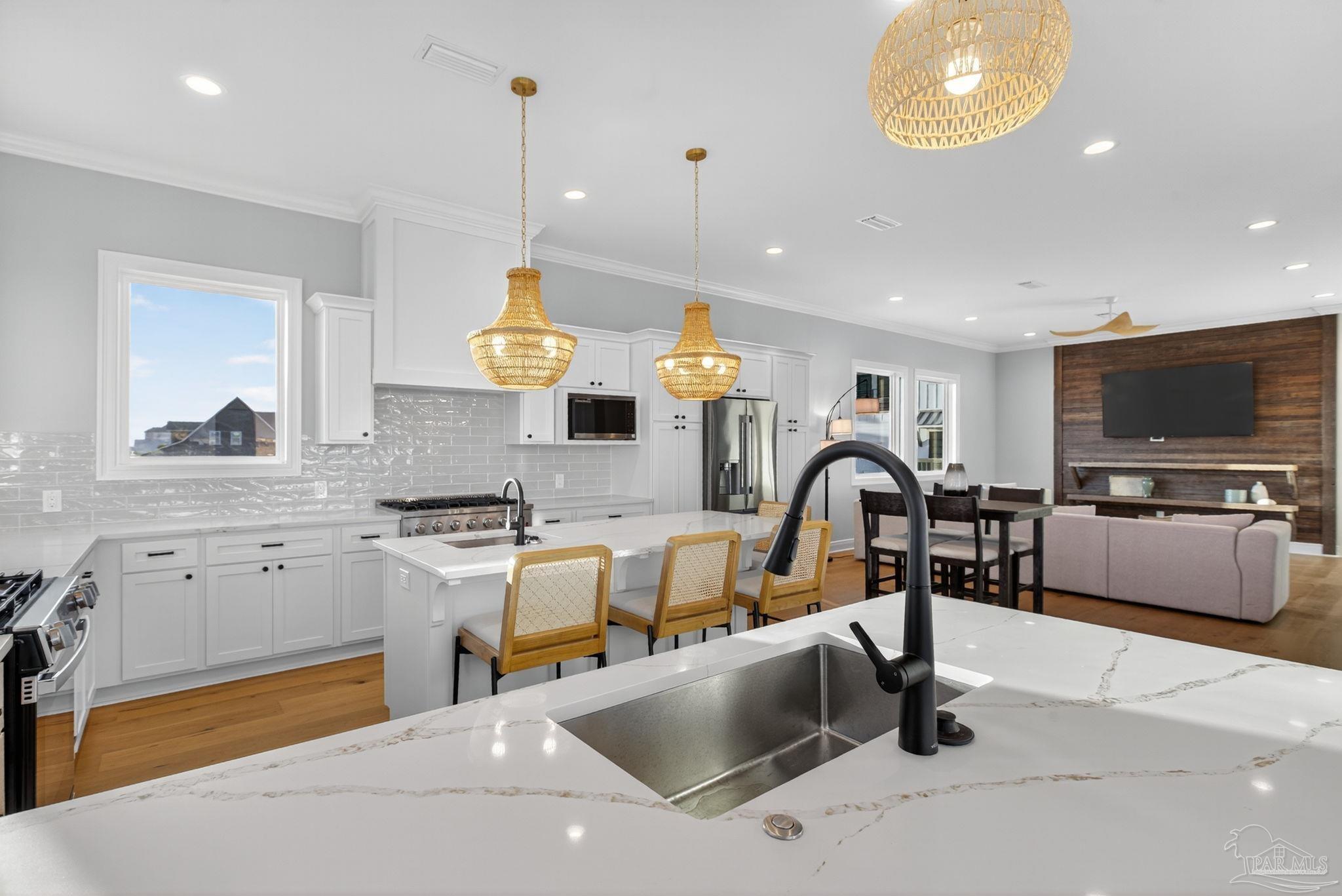 Gulf Shores, Alabama, 36542, United States, 6 Bedrooms Bedrooms, ,6 BathroomsBathrooms,Residential,Active,1972197