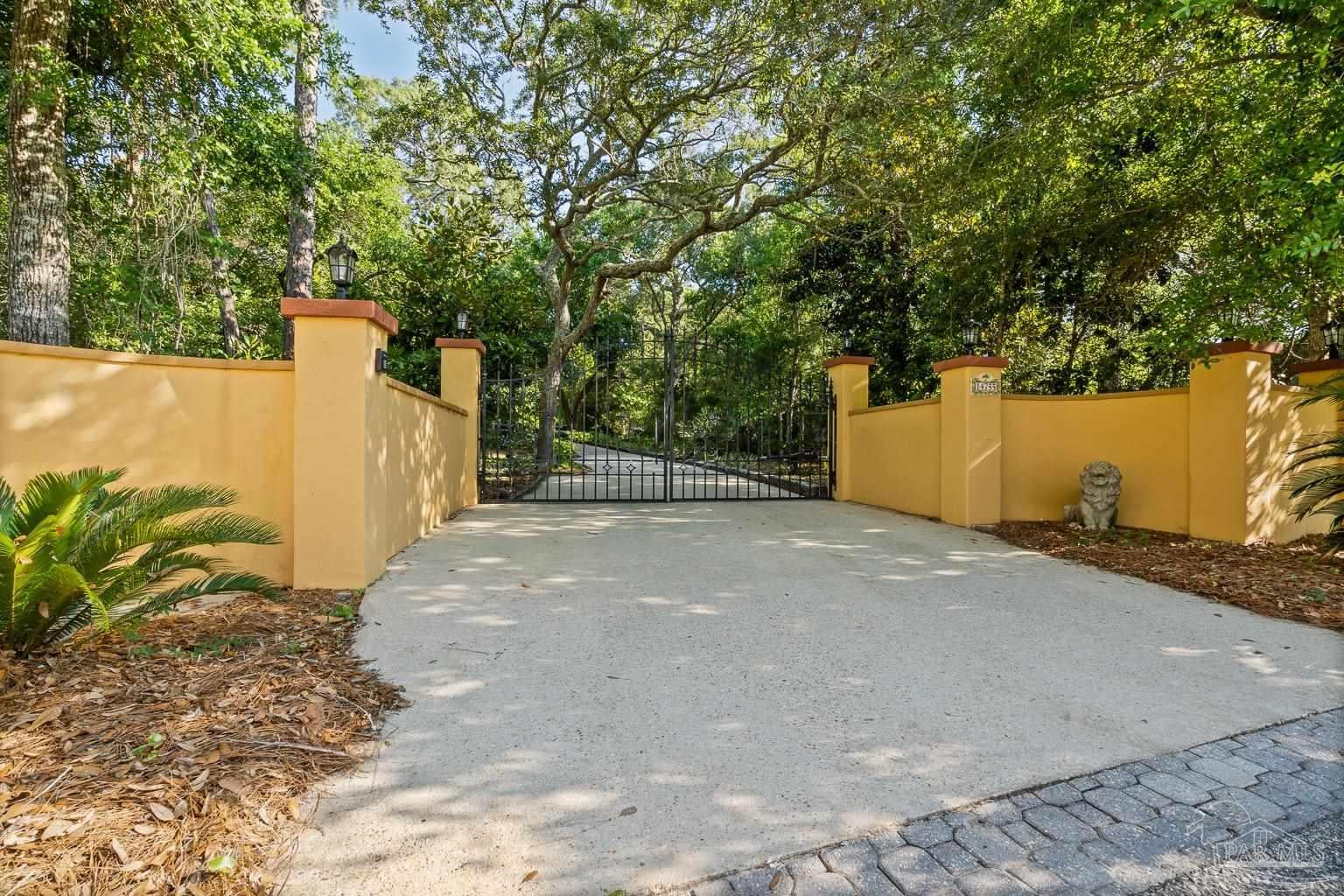 Pensacola, Florida, 32507, United States, ,4 BathroomsBathrooms,Residential,Active,1765053