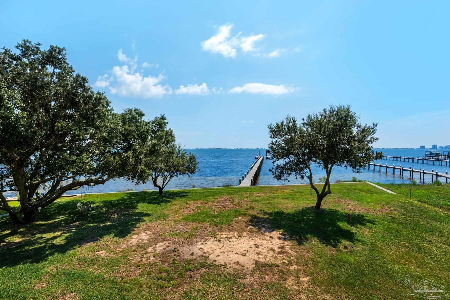 Gulf Breeze, Florida, 32563, United States, 3 Bedrooms Bedrooms, ,3 BathroomsBathrooms,Residential,Active,1920227