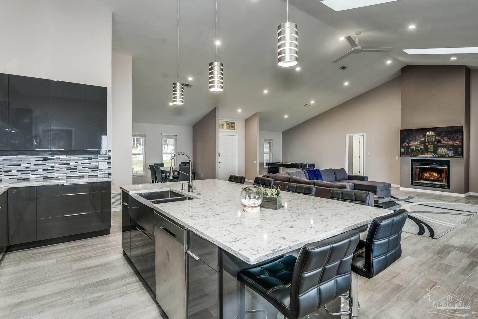 Gulf Breeze, Florida, 32563, United States, 3 Bedrooms Bedrooms, ,3 BathroomsBathrooms,Residential,Active,1967295