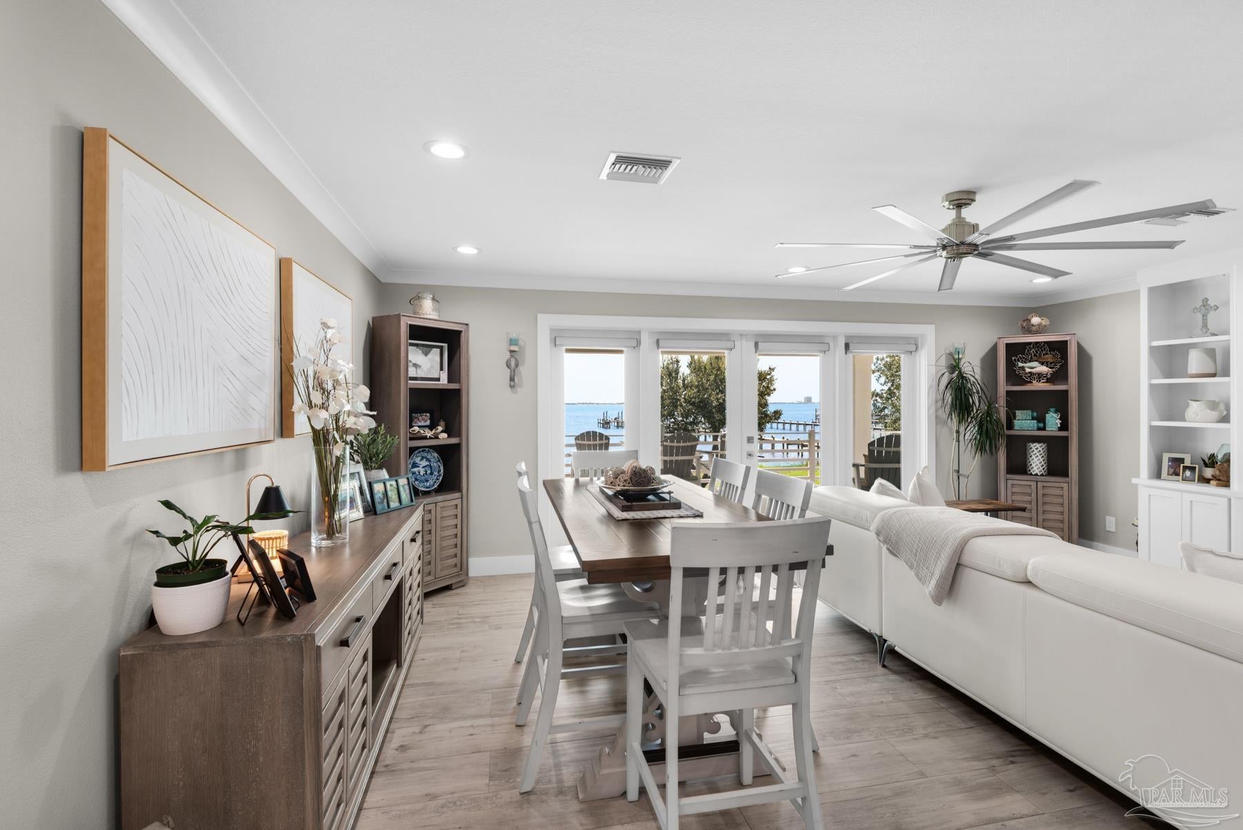 Gulf Breeze, Florida, 32563, United States, 3 Bedrooms Bedrooms, ,3 BathroomsBathrooms,Residential,Active,1920227
