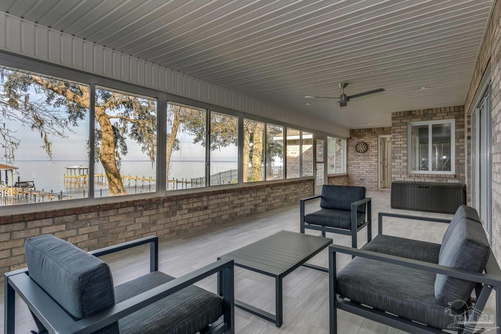 Gulf Breeze, Florida, 32563, United States, 3 Bedrooms Bedrooms, ,3 BathroomsBathrooms,Residential,Active,1967295