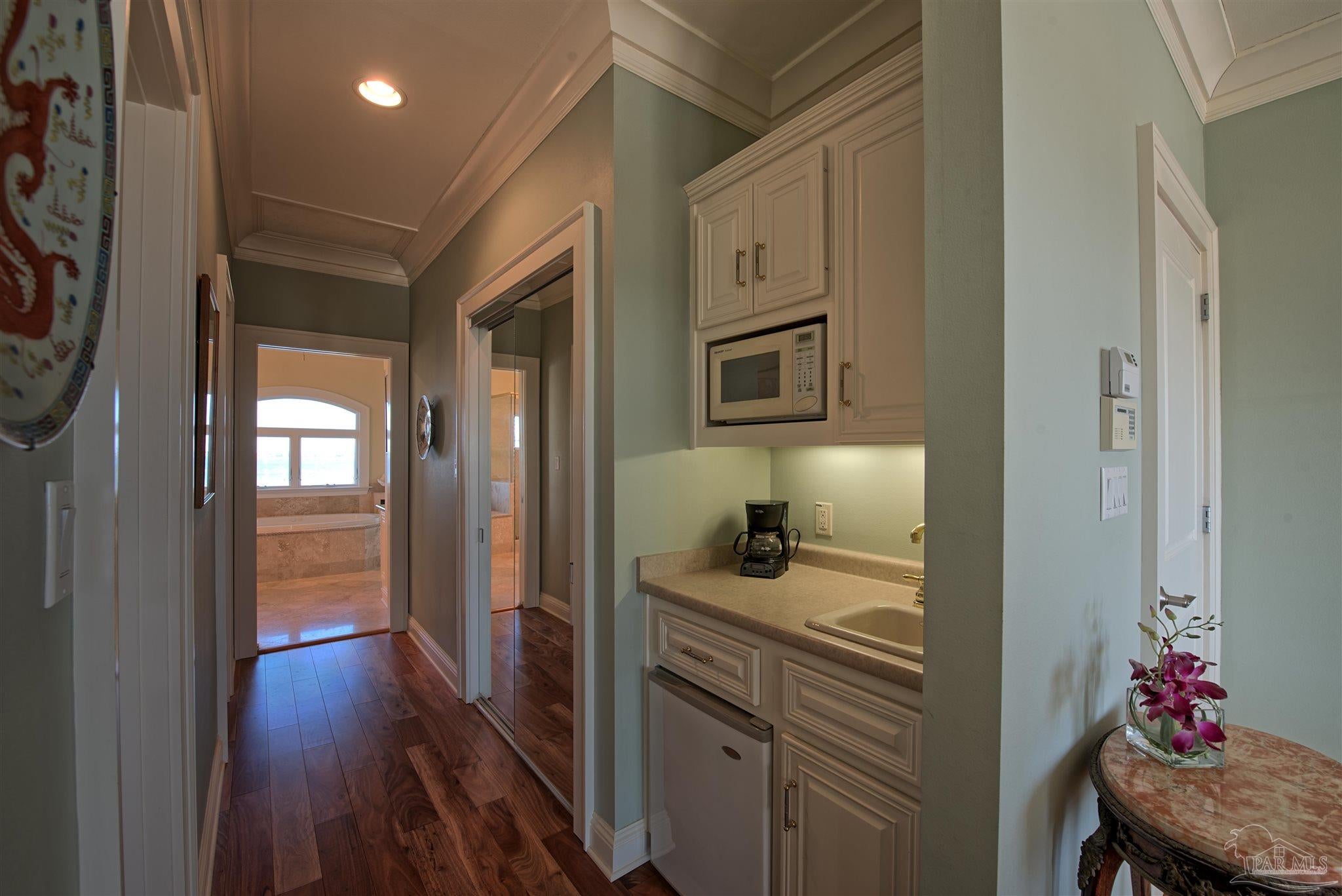 Pensacola Beach, Florida, 32561, United States, ,4 BathroomsBathrooms,Residential,Active,1770051