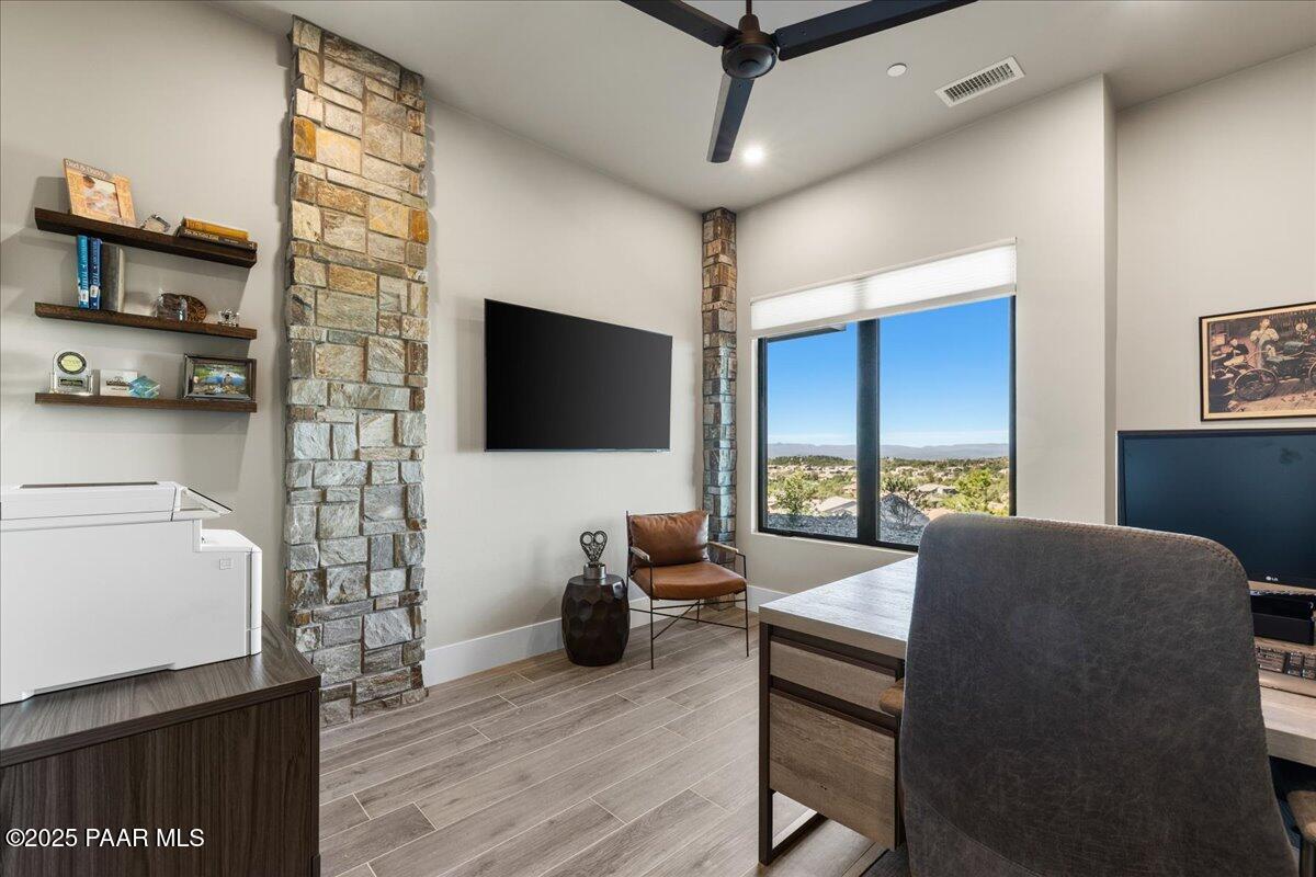 Prescott, Arizona, 86305, United States, 5 Bedrooms Bedrooms, ,6 BathroomsBathrooms,Residential,Active,1973319