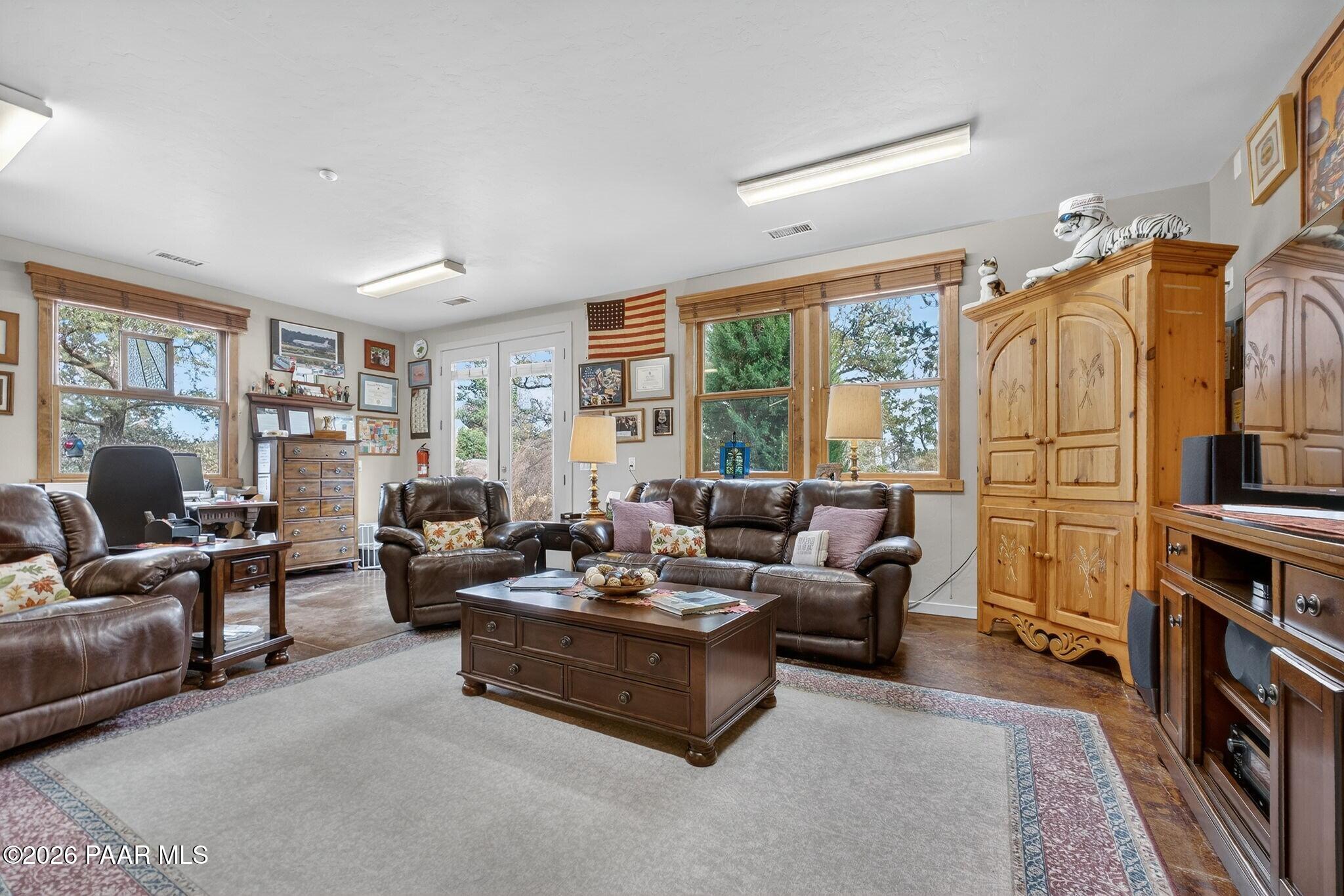 Prescott, Arizona, 86305, United States, 3 Bedrooms Bedrooms, ,3 BathroomsBathrooms,Residential,Active,2009136