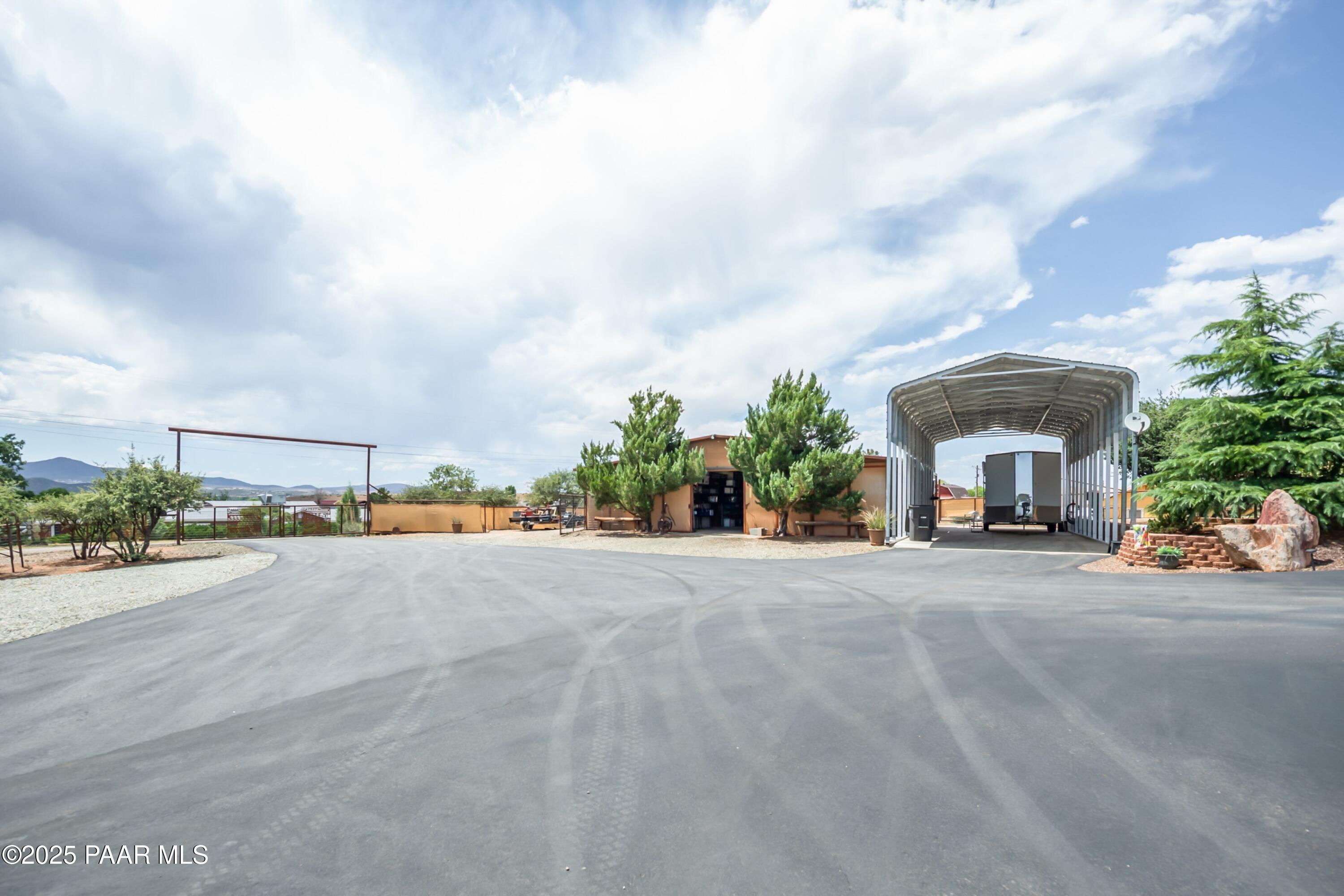 Dewey-Humboldt, Arizona, 86327, United States, 3 Bedrooms Bedrooms, ,4 BathroomsBathrooms,Residential,Active,1879993