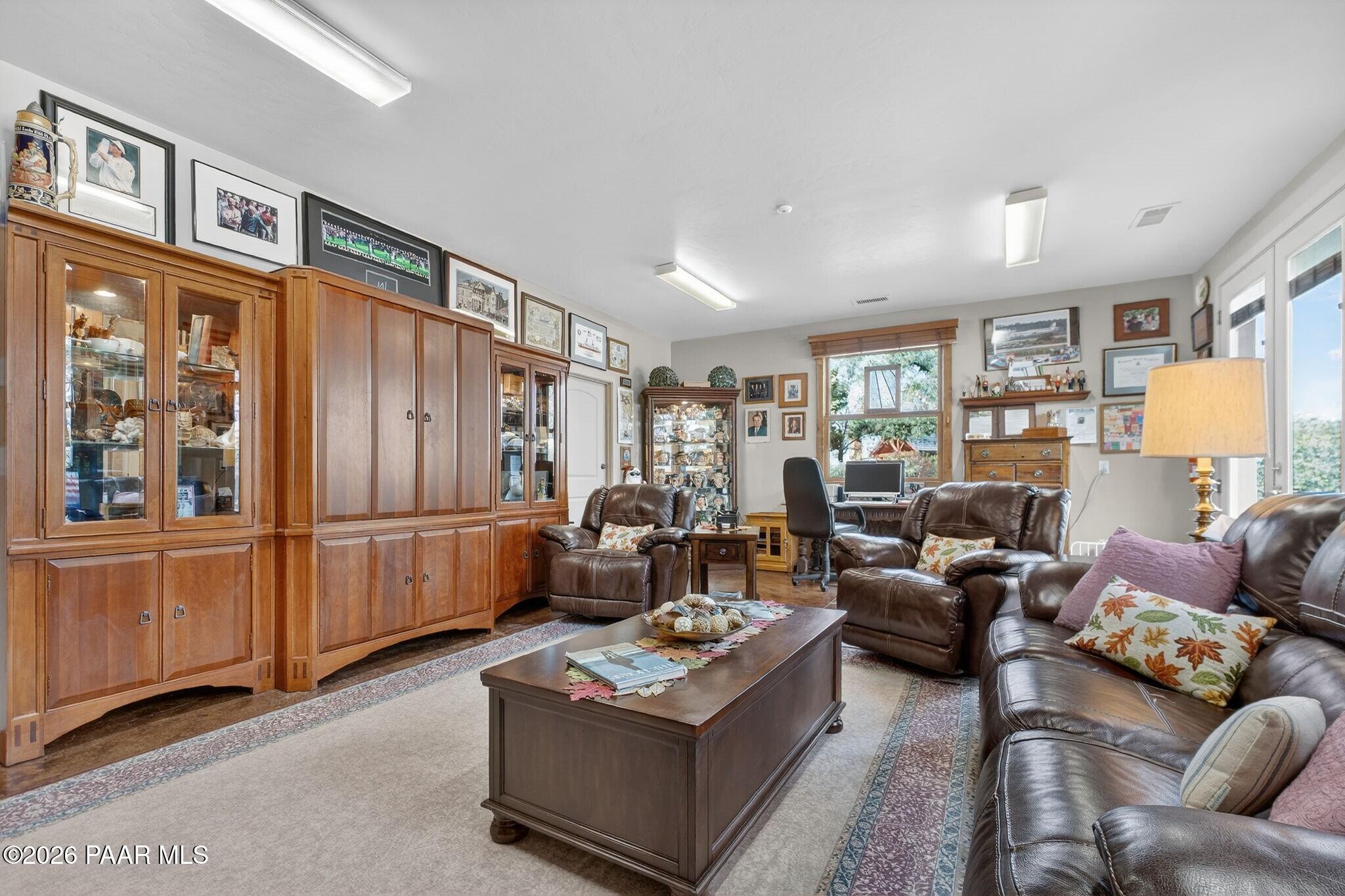 Prescott, Arizona, 86305, United States, 3 Bedrooms Bedrooms, ,3 BathroomsBathrooms,Residential,Active,2009136