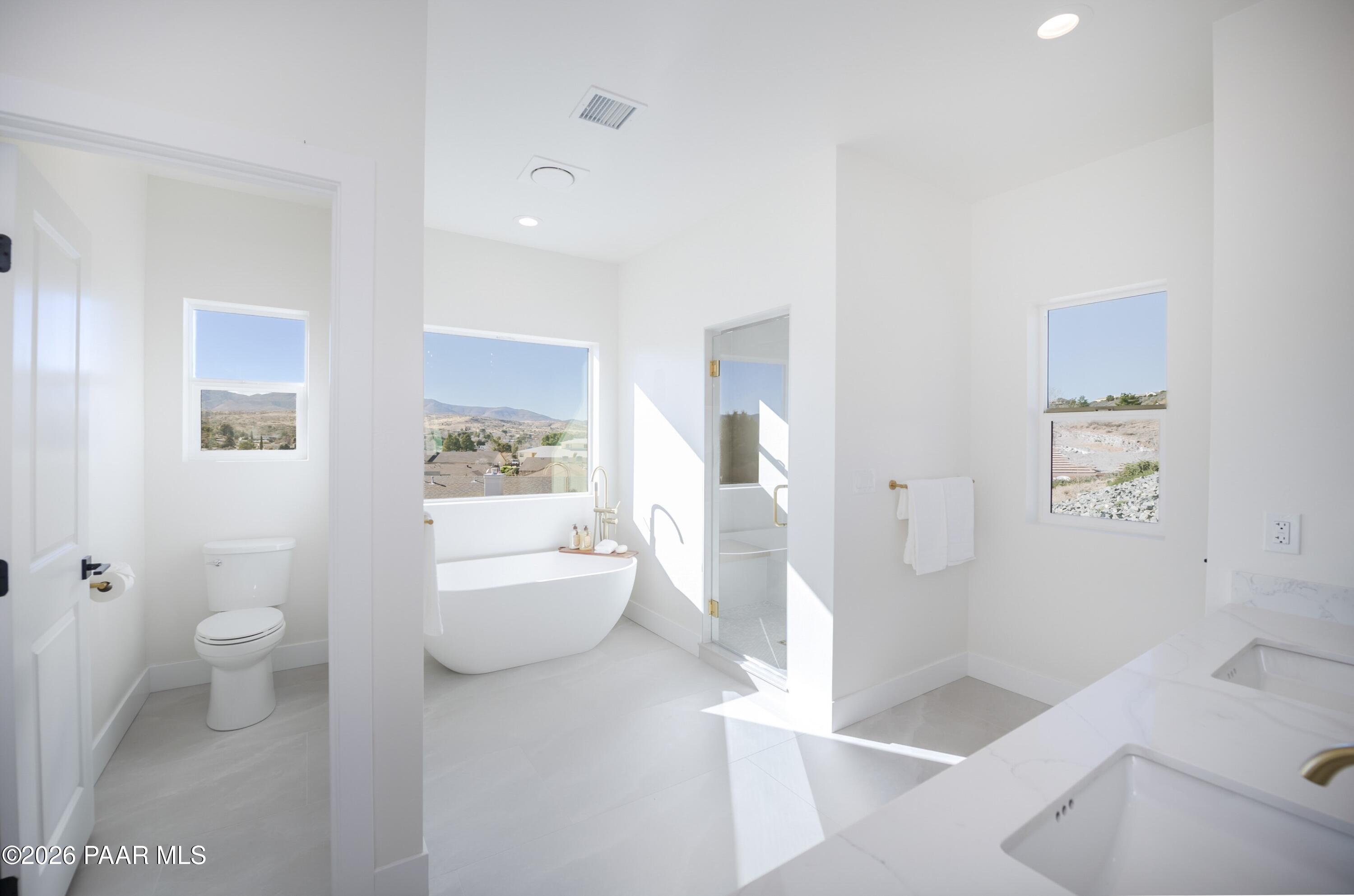 Dewey-Humboldt, Arizona, 86327, United States, 4 Bedrooms Bedrooms, ,3 BathroomsBathrooms,Residential,Active,2009397