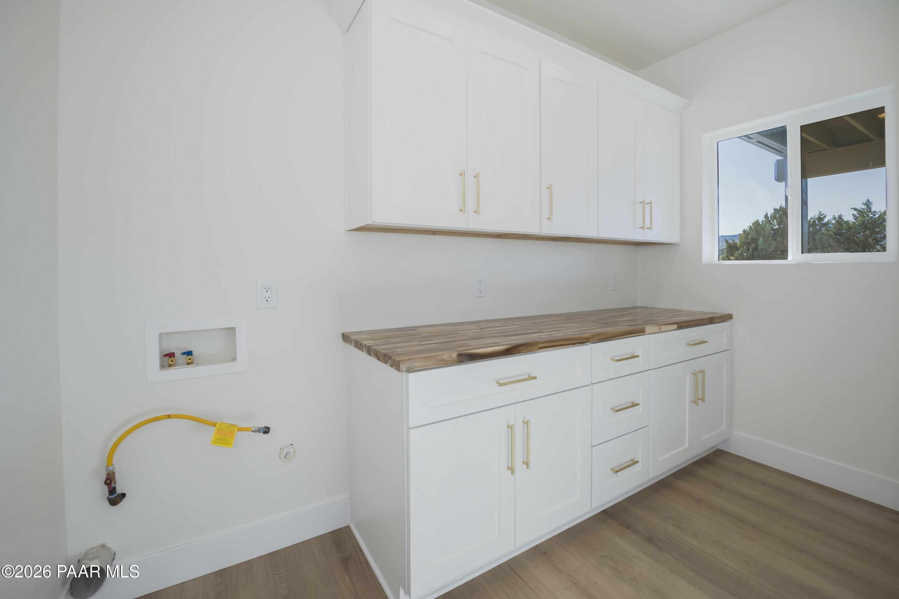 Dewey-Humboldt, Arizona, 86327, United States, 4 Bedrooms Bedrooms, ,3 BathroomsBathrooms,Residential,Active,2009397