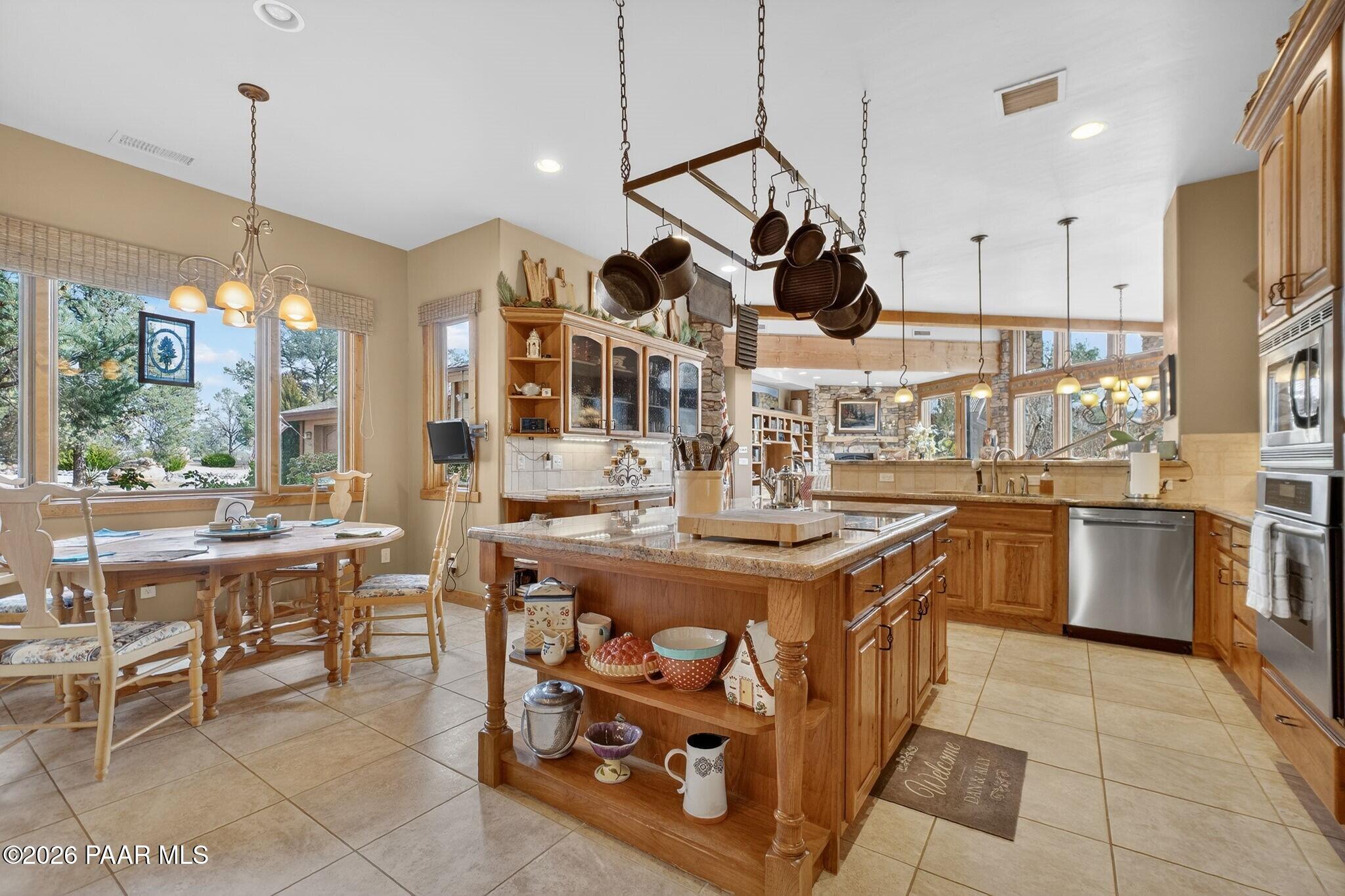 Prescott, Arizona, 86305, United States, 3 Bedrooms Bedrooms, ,3 BathroomsBathrooms,Residential,Active,2009136