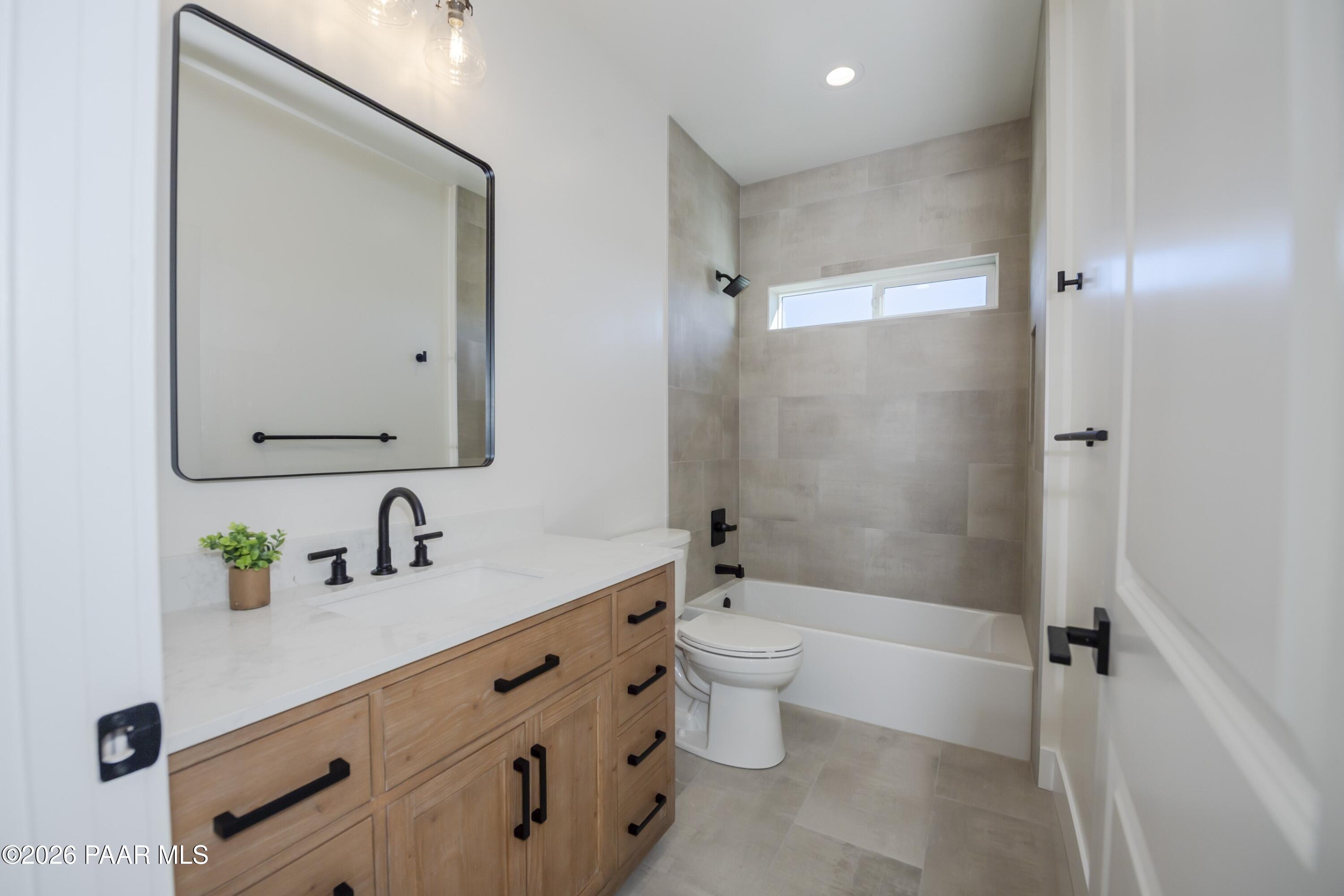 Dewey-Humboldt, Arizona, 86327, United States, 4 Bedrooms Bedrooms, ,3 BathroomsBathrooms,Residential,Active,2009397