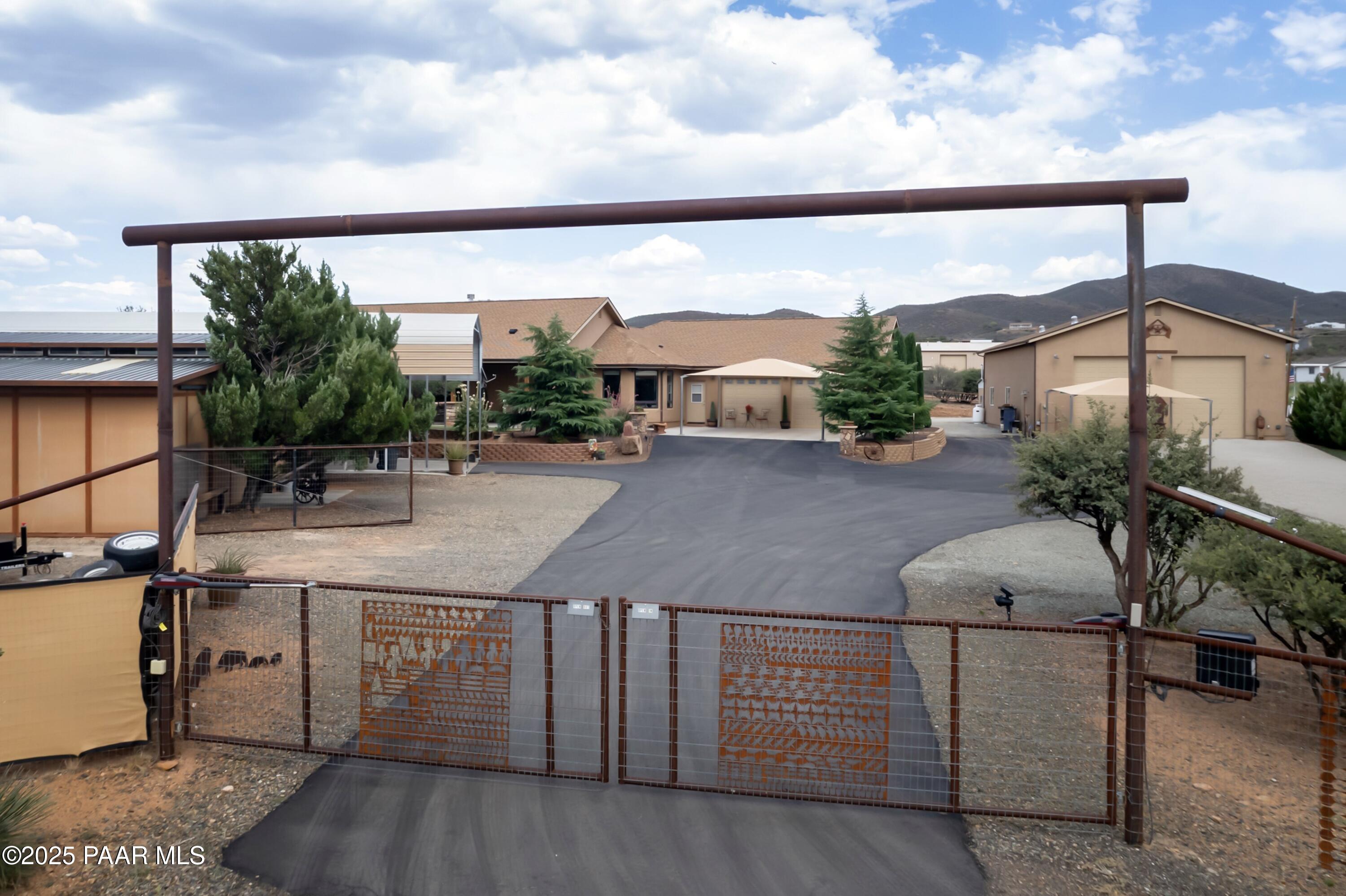 Dewey-Humboldt, Arizona, 86327, United States, 3 Bedrooms Bedrooms, ,4 BathroomsBathrooms,Residential,Active,1879993