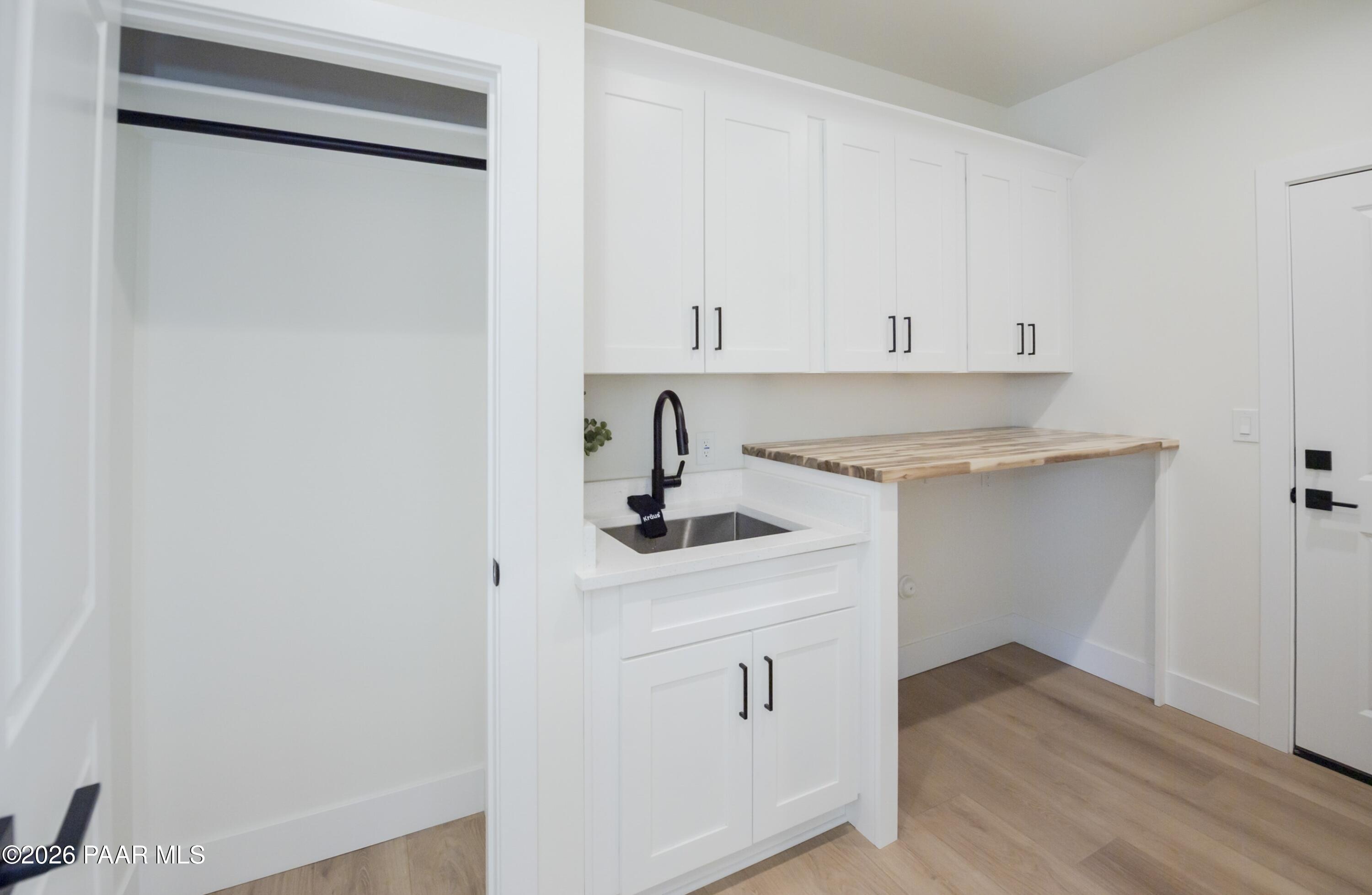 Dewey-Humboldt, Arizona, 86327, United States, 4 Bedrooms Bedrooms, ,3 BathroomsBathrooms,Residential,Active,2009397