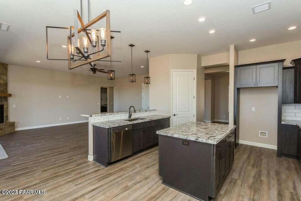 Prescott, Arizona, 86305, United States, ,3 BathroomsBathrooms,Residential,Active,1701734