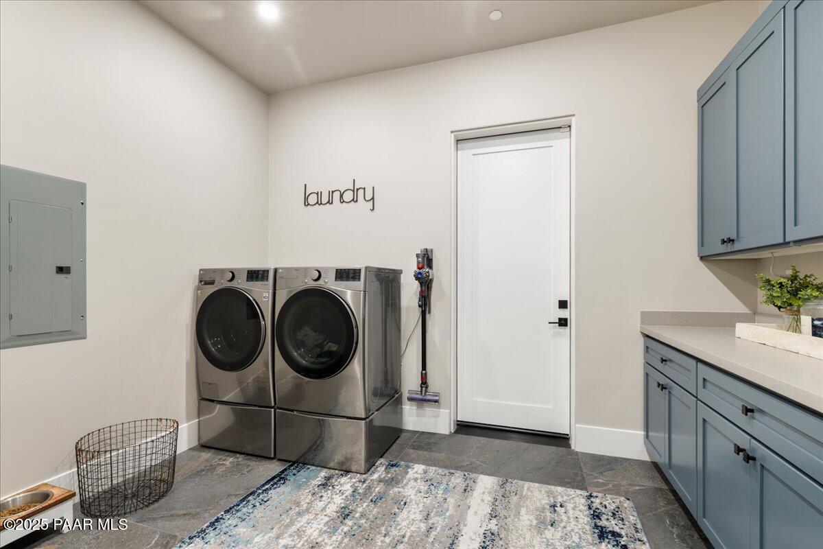 Prescott, Arizona, 86305, United States, 5 Bedrooms Bedrooms, ,6 BathroomsBathrooms,Residential,Active,1973319