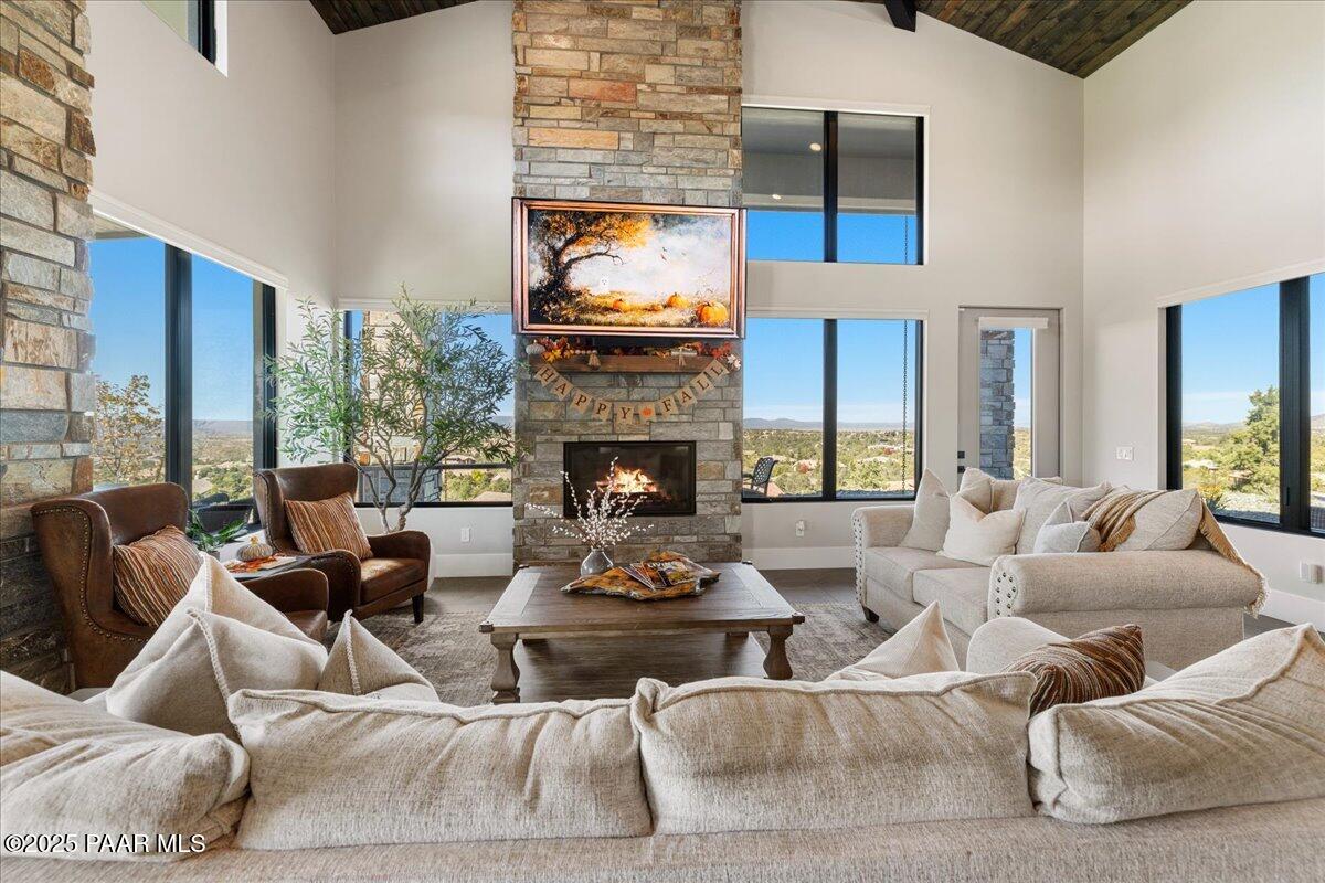 Prescott, Arizona, 86305, United States, 5 Bedrooms Bedrooms, ,6 BathroomsBathrooms,Residential,Active,1973319