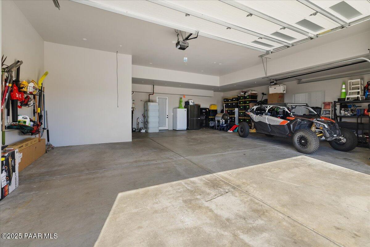 Prescott, Arizona, 86305, United States, 5 Bedrooms Bedrooms, ,6 BathroomsBathrooms,Residential,Active,1973319