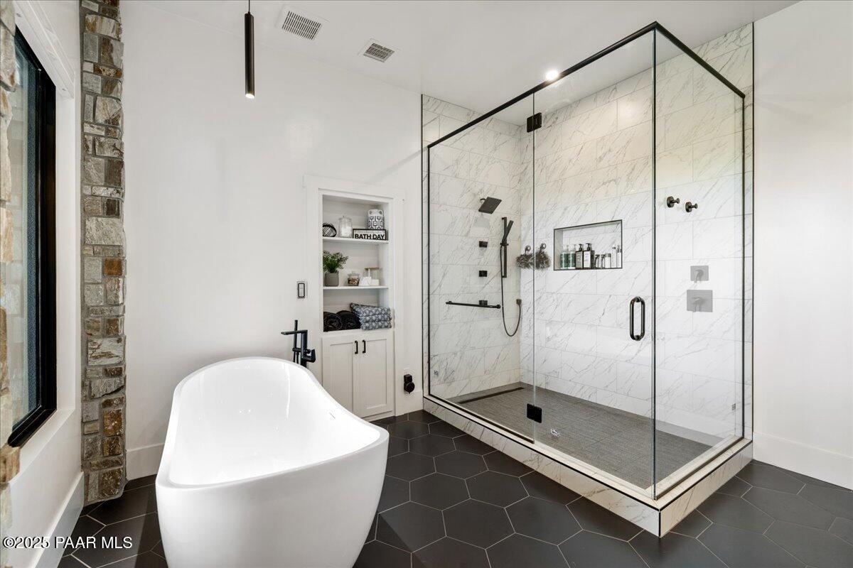 Prescott, Arizona, 86305, United States, 5 Bedrooms Bedrooms, ,6 BathroomsBathrooms,Residential,Active,1973319