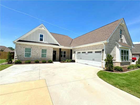 1658 HIDDEN LAKES DR, OPELIKA, AL 36801 - Image 1