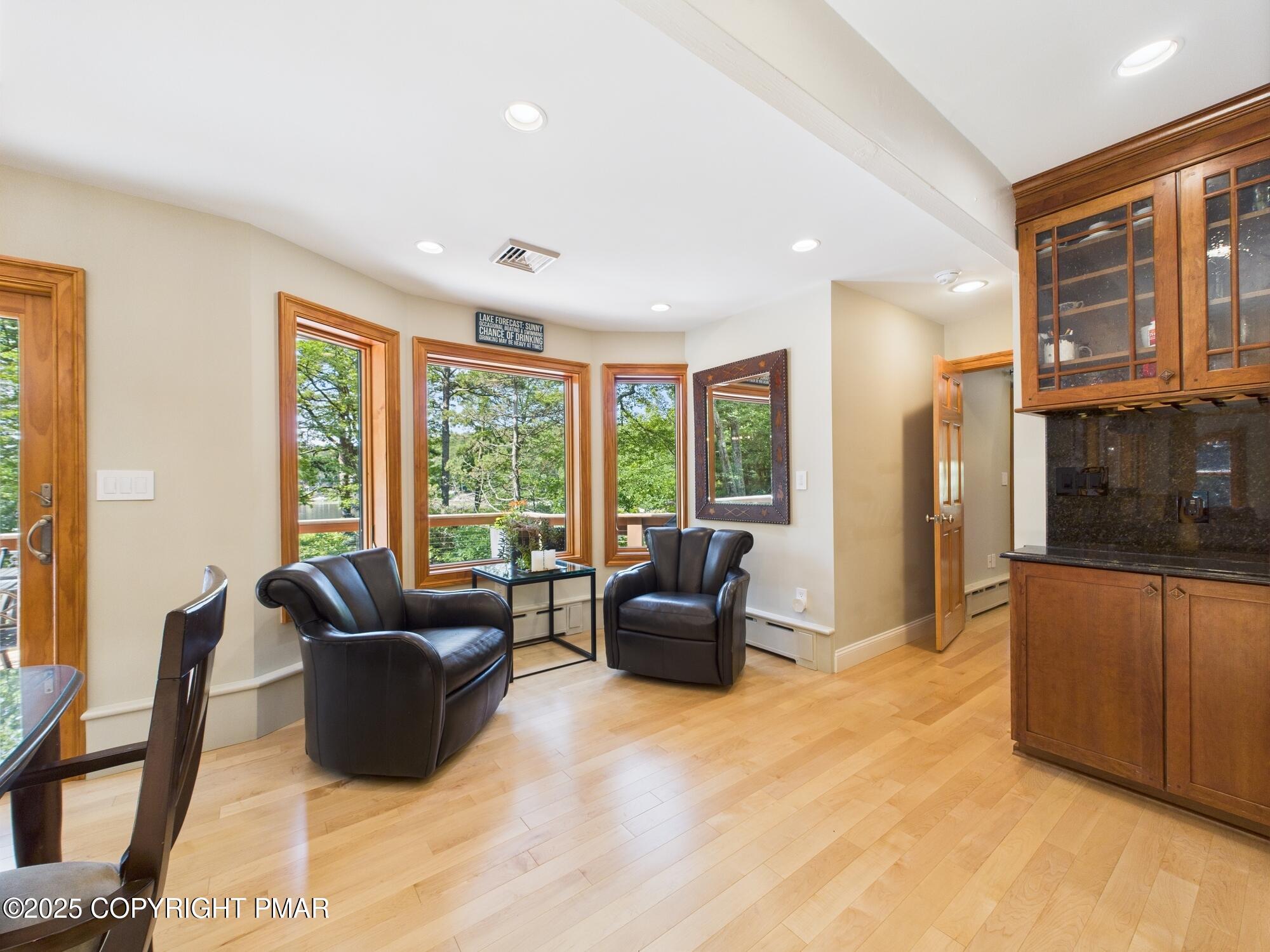 Lake Harmony, Pennsylvania, 18624, United States, 6 Bedrooms Bedrooms, ,7 BathroomsBathrooms,Residential,Active,1908137