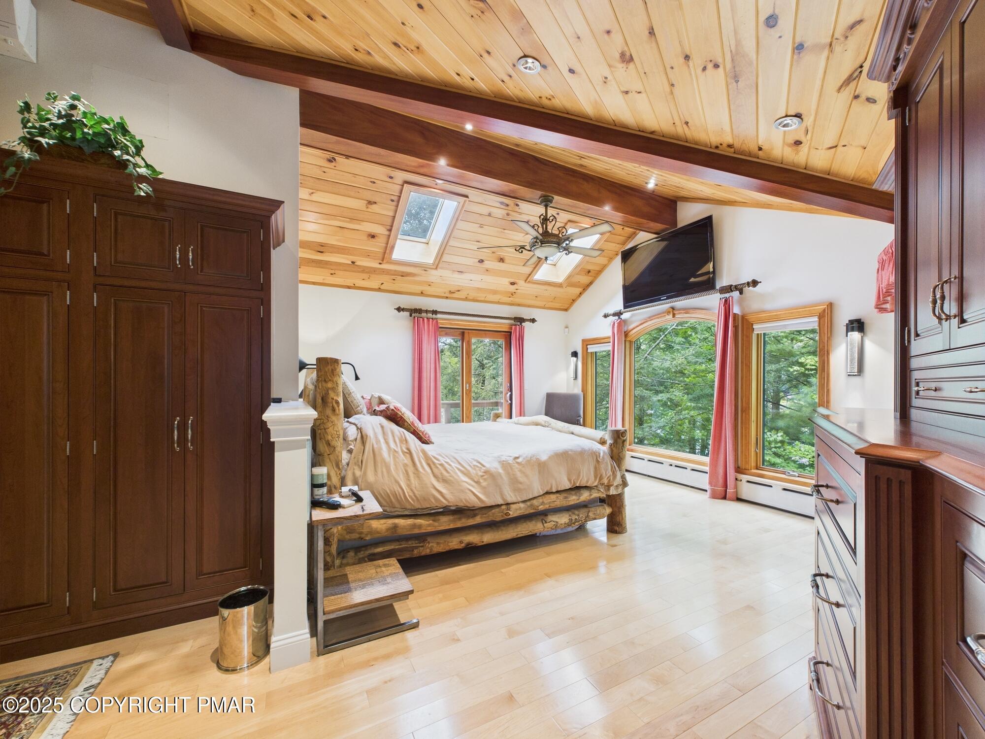 Lake Harmony, Pennsylvania, 18624, United States, 6 Bedrooms Bedrooms, ,7 BathroomsBathrooms,Residential,Active,1908137